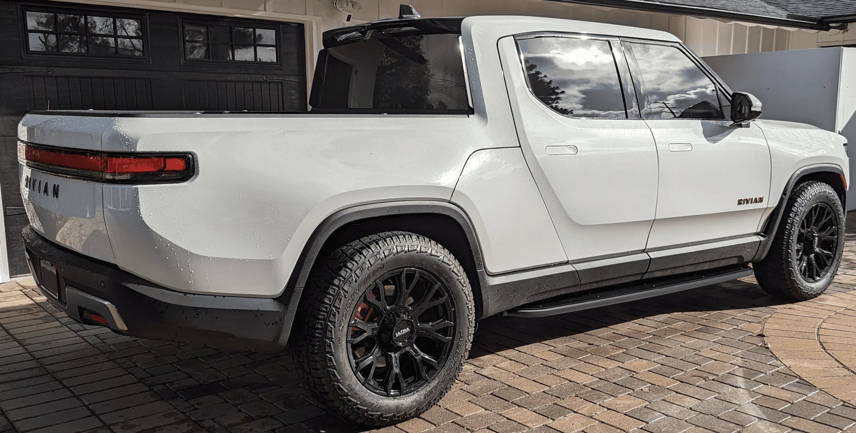 Rivian R1T R1S Powder Coating Bright 22" Wheels 1674806056492