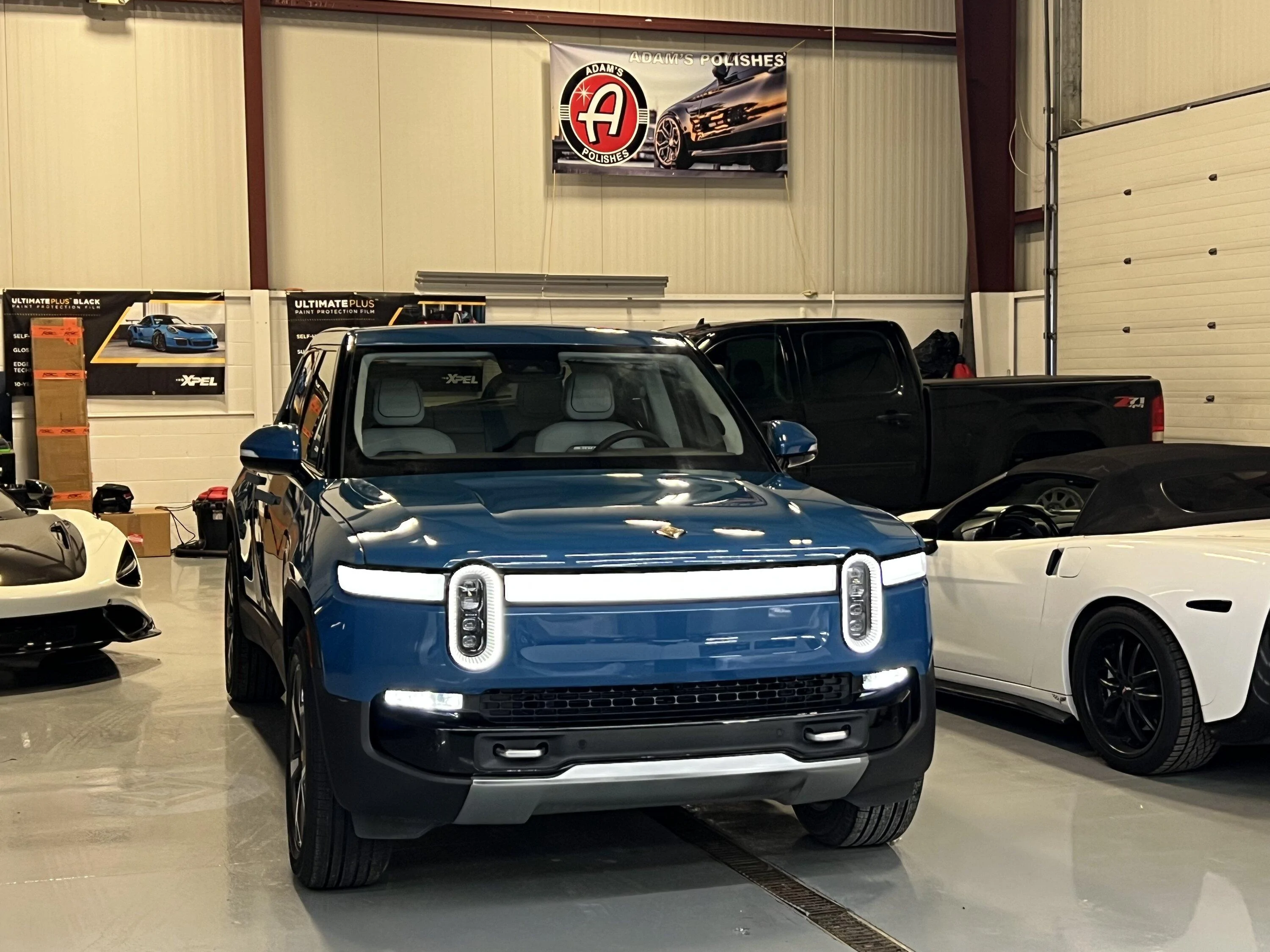 Rivian R1T R1S Why doesn't Rivian badge the Quad? 9FDB121A-B0FC-4B8B-949D-50F219A36E9D