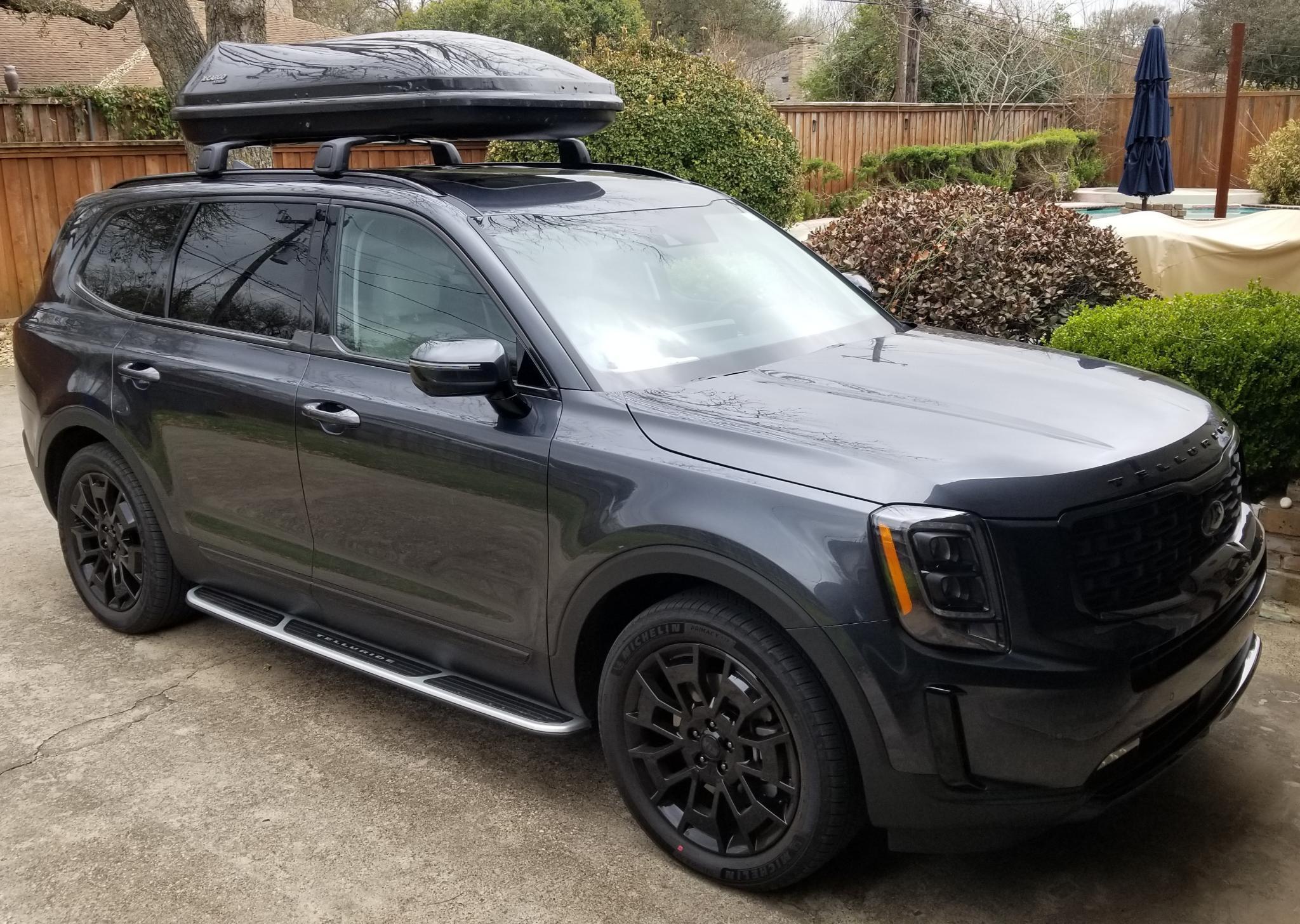 Rivian R1T R1S Rivian R1S gets Thule Motion XT XXl Roof Box installed signal-2022-01-28-094732