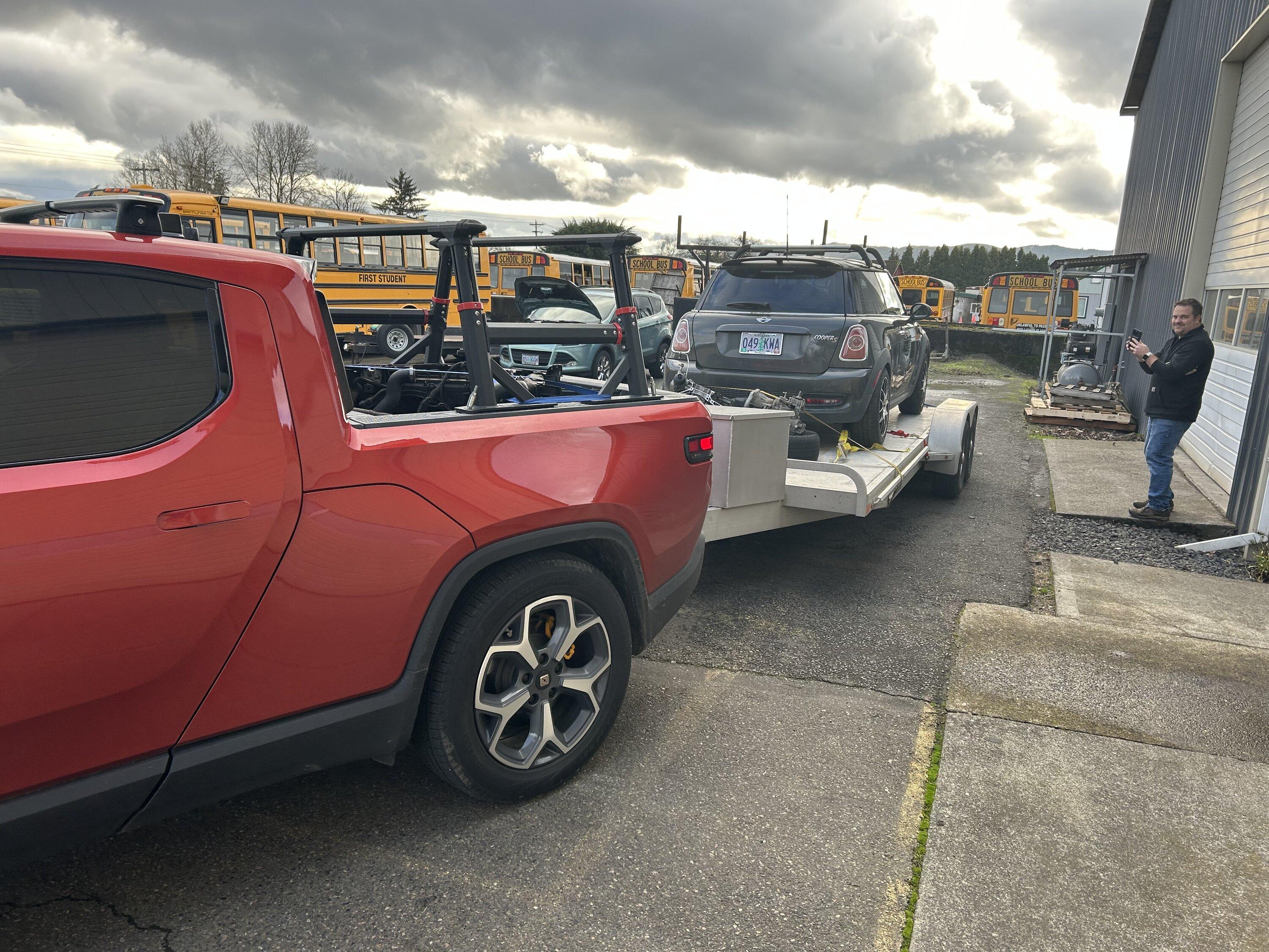 Rivian R1T R1S Towing a car trailer - approximate range hit? 014087A2-9FED-4928-9822-EA57CE61E324