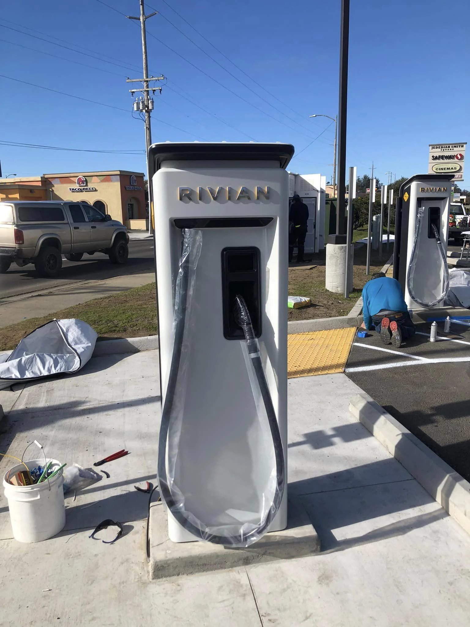 Rivian R1T R1S RAN Rivian charging stations currently being installed in Crescent City, CA 326752732_1348356482595016_5494412200224902522_n