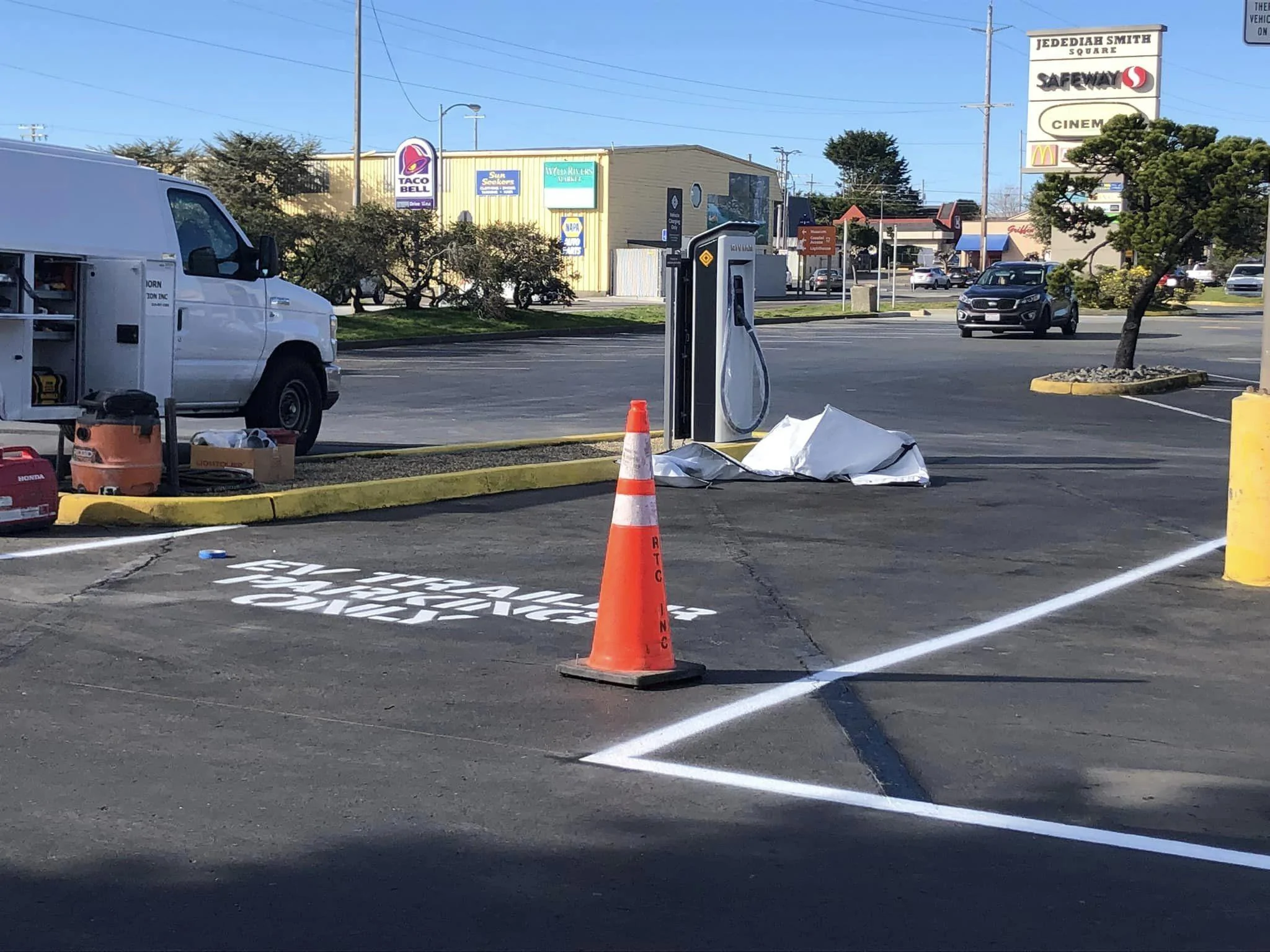 Rivian R1T R1S RAN Rivian charging stations currently being installed in Crescent City, CA 326254423_726164759065756_8592473078857623934_n