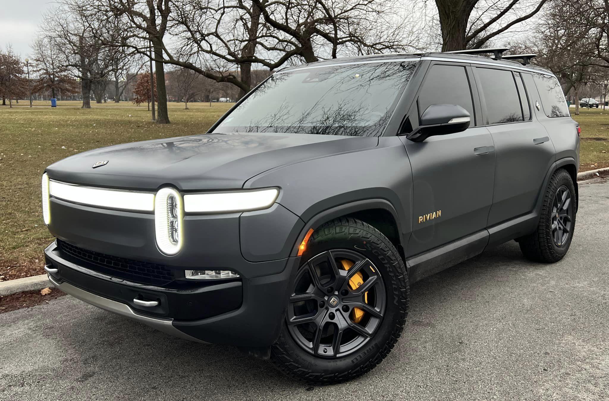 Rivian R1T R1S El CAP GRANITE Rivian Photos 323336919_1282379779286113_4873909809906563427_n