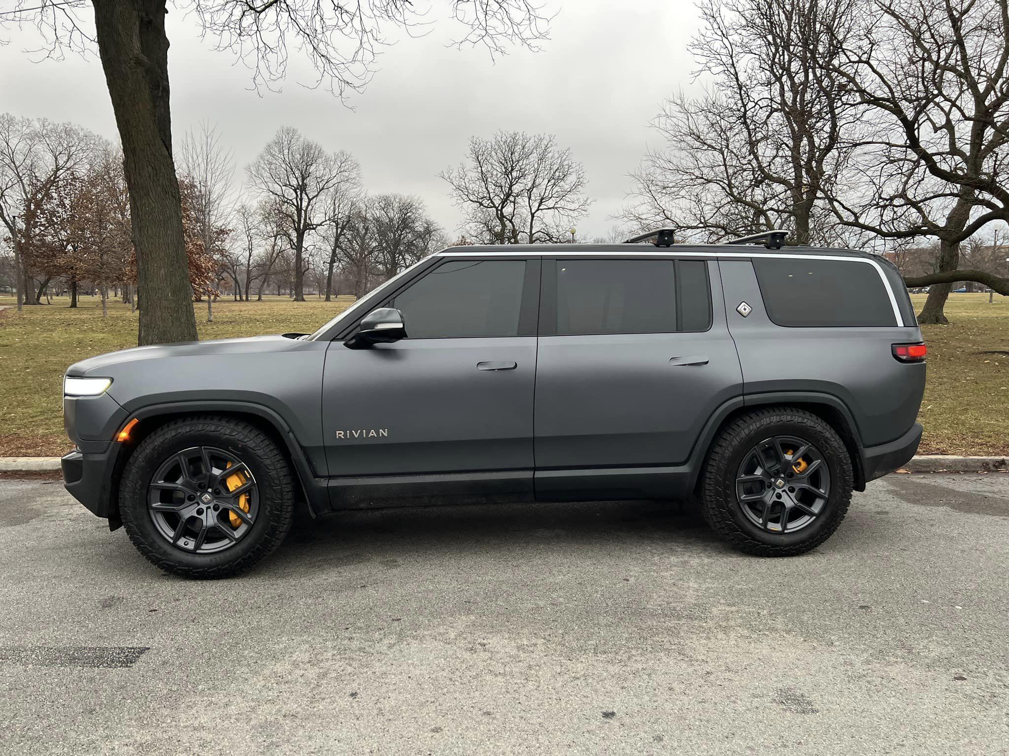 Rivian R1T R1S El CAP GRANITE Rivian Photos 320563538_556103163108004_7278345387658892685_n (1)