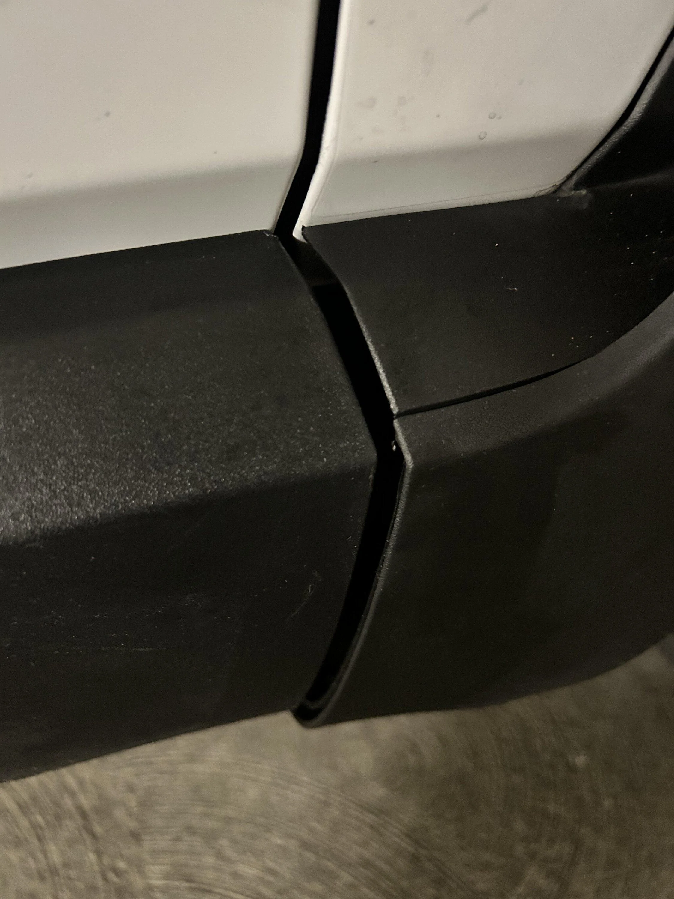 Rivian R1T R1S Sudden Acceleration During Parking B173A100-3FDA-473F-A4E2-2FF1016206B5