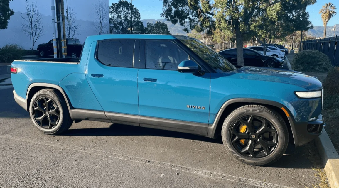 Rivian R1T R1S 21” Wheel Blackout 1675267229262