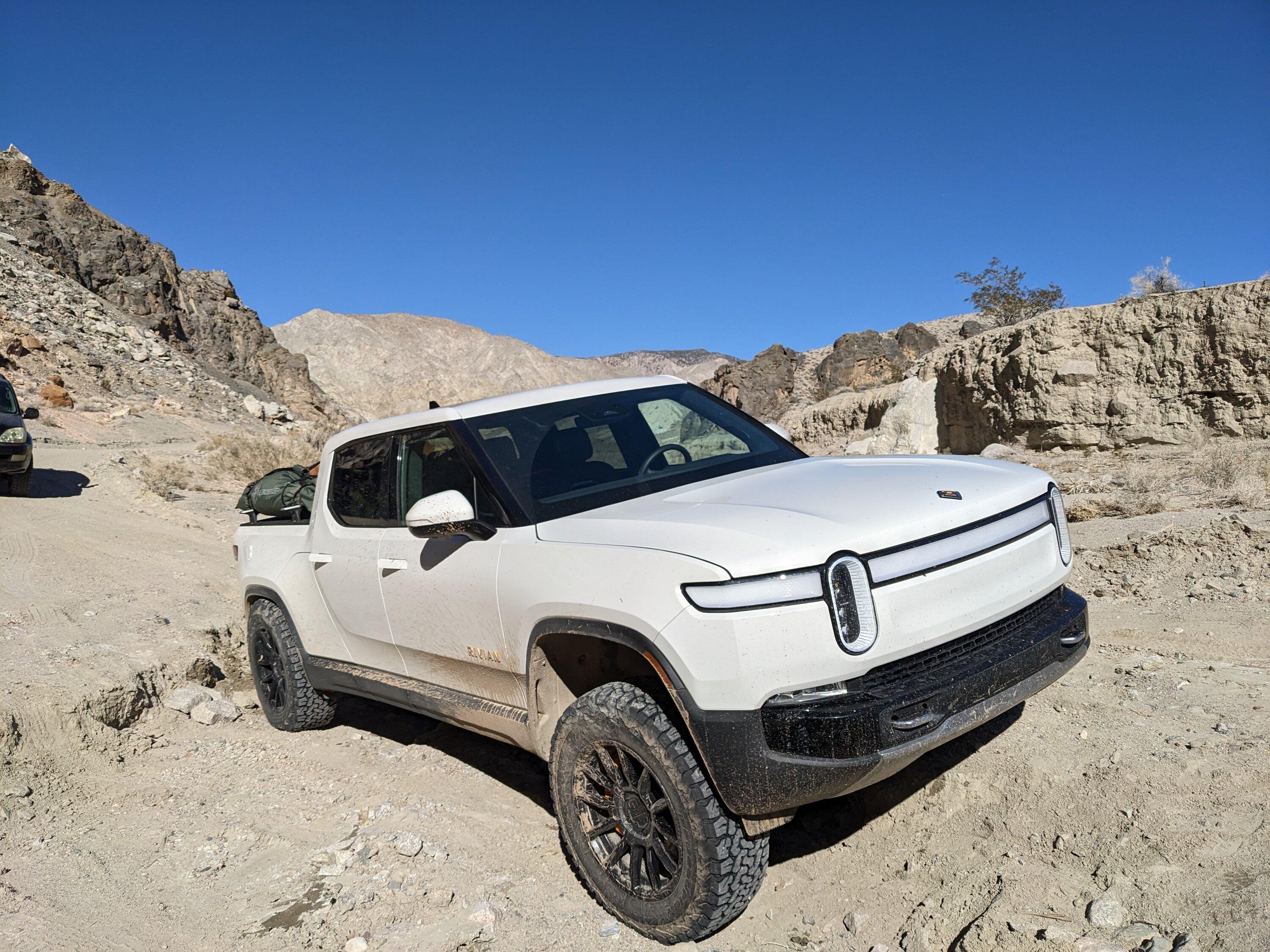 Rivian R1T R1S Snow & Desert shakedown bed camping trip in R1T @ Bishop, CA PXL_20230128_213818694