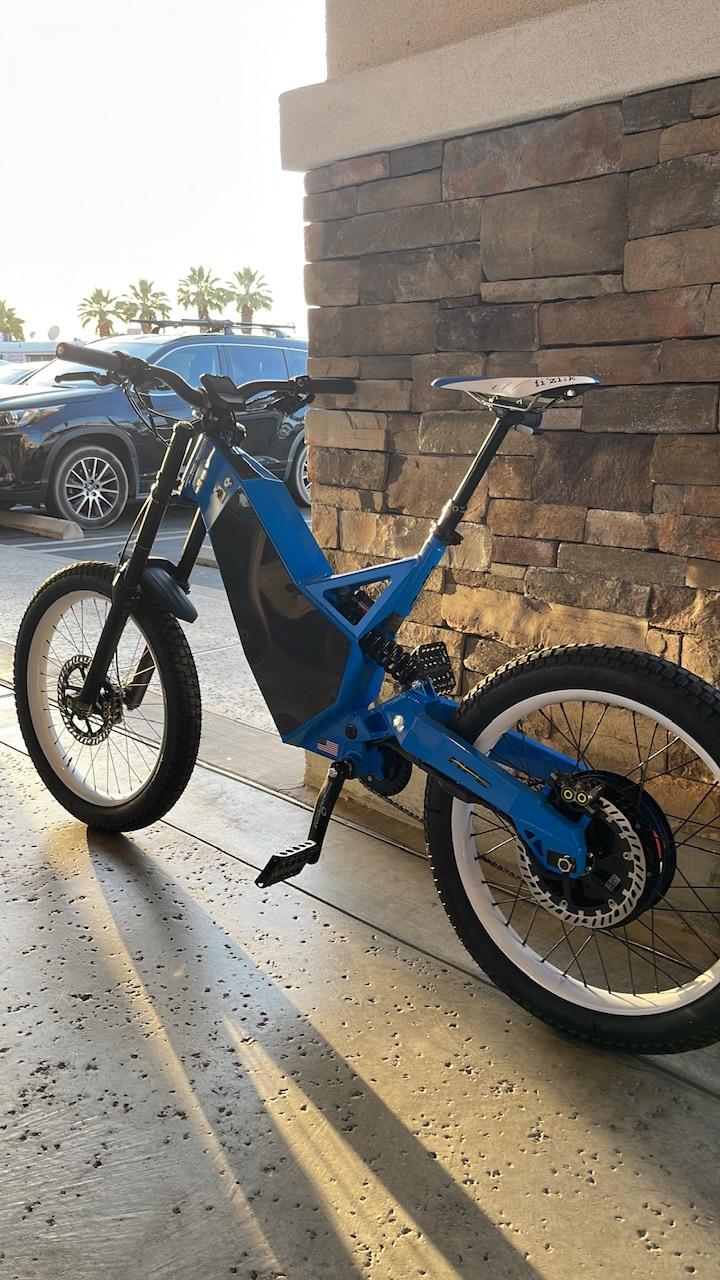 Rivian R1T R1S R1T and Mountain Biking 0B4FEE34-EFD7-424D-8CE4-1F7574D96D13