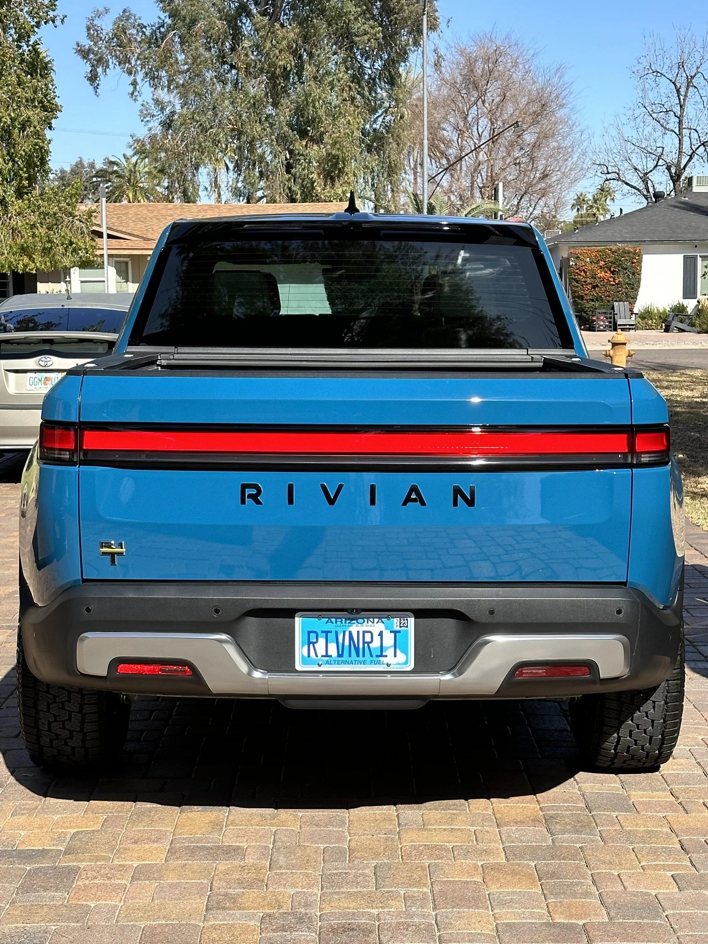 RIVIAN BLUE Rivian Photos | Page 21 | Rivian Forum - R1T R1S R2 R3 News ...
