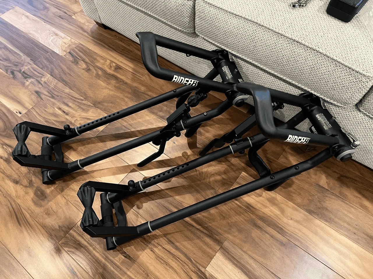 Rivian R1T R1S Ultimate MTB / Bike Carrier installed 1675609369502