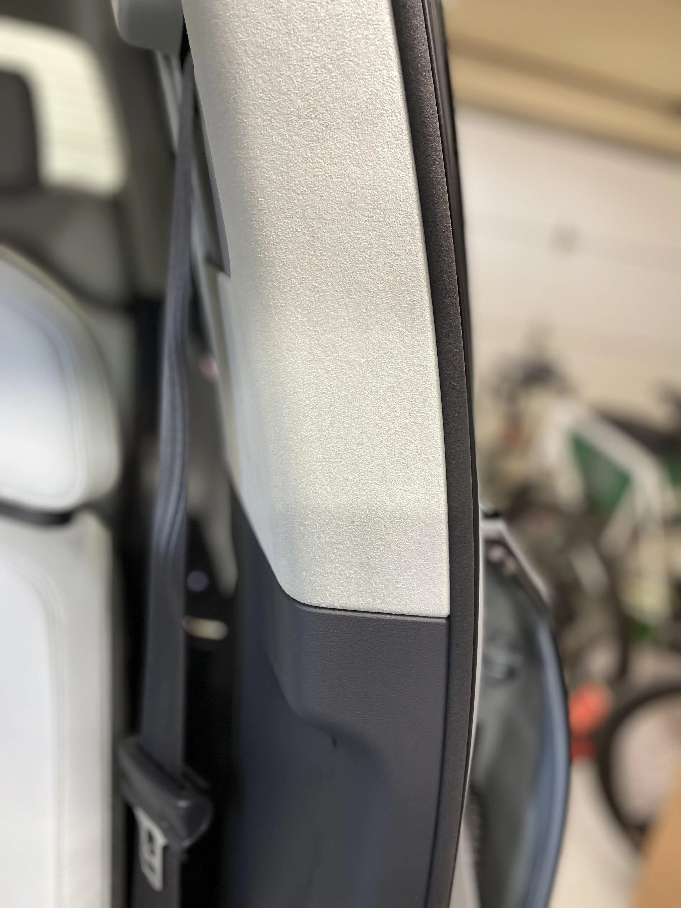 Rivian R1T R1S Ocean Coast Interior: Cleaning soiled / dirty alcantara headliner 4F3CB1B1-A6D7-401B-B775-AA24332F9DE2