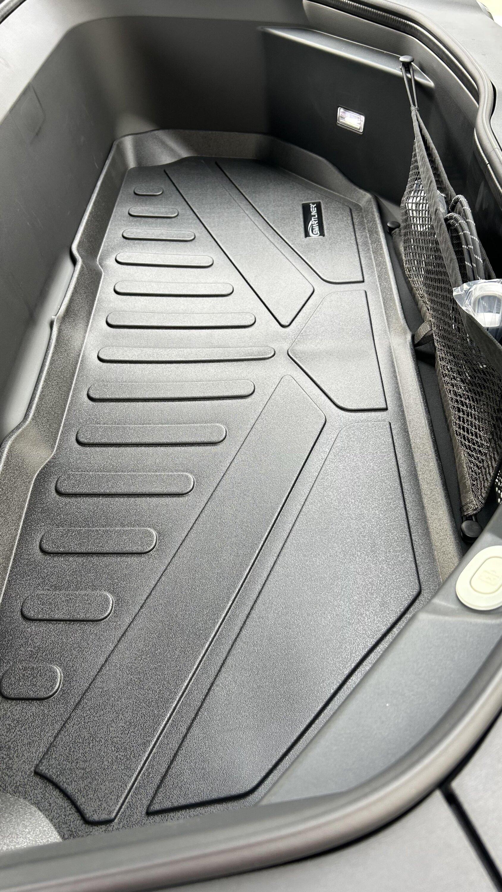 Rivian R1T R1S Smartliner floor mats and frunk liner protection - installed photos 7aagfgr39fga1