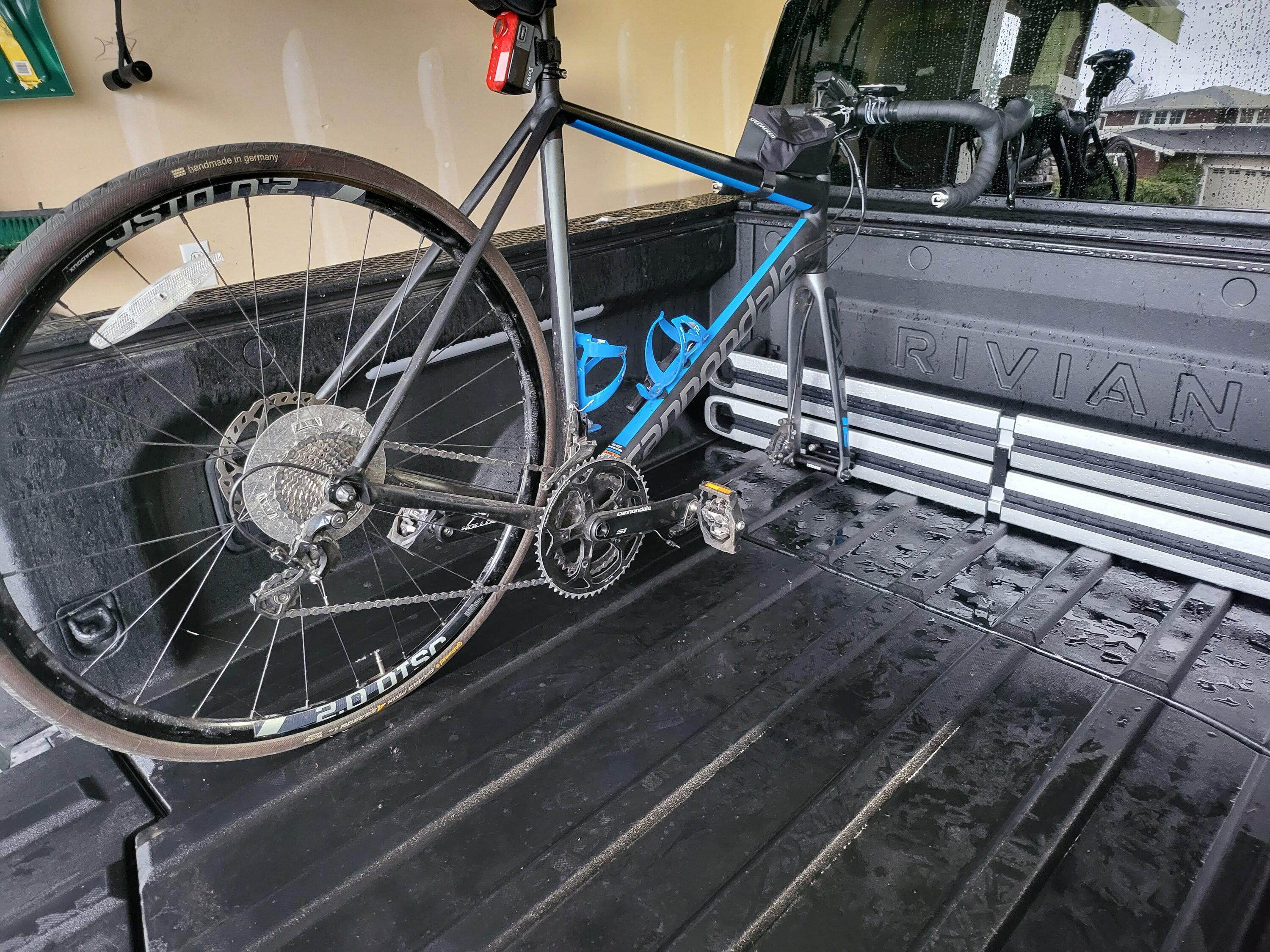 Rivian R1T R1S S00nish Crossbar mounts + Bike Rack Bike Mount