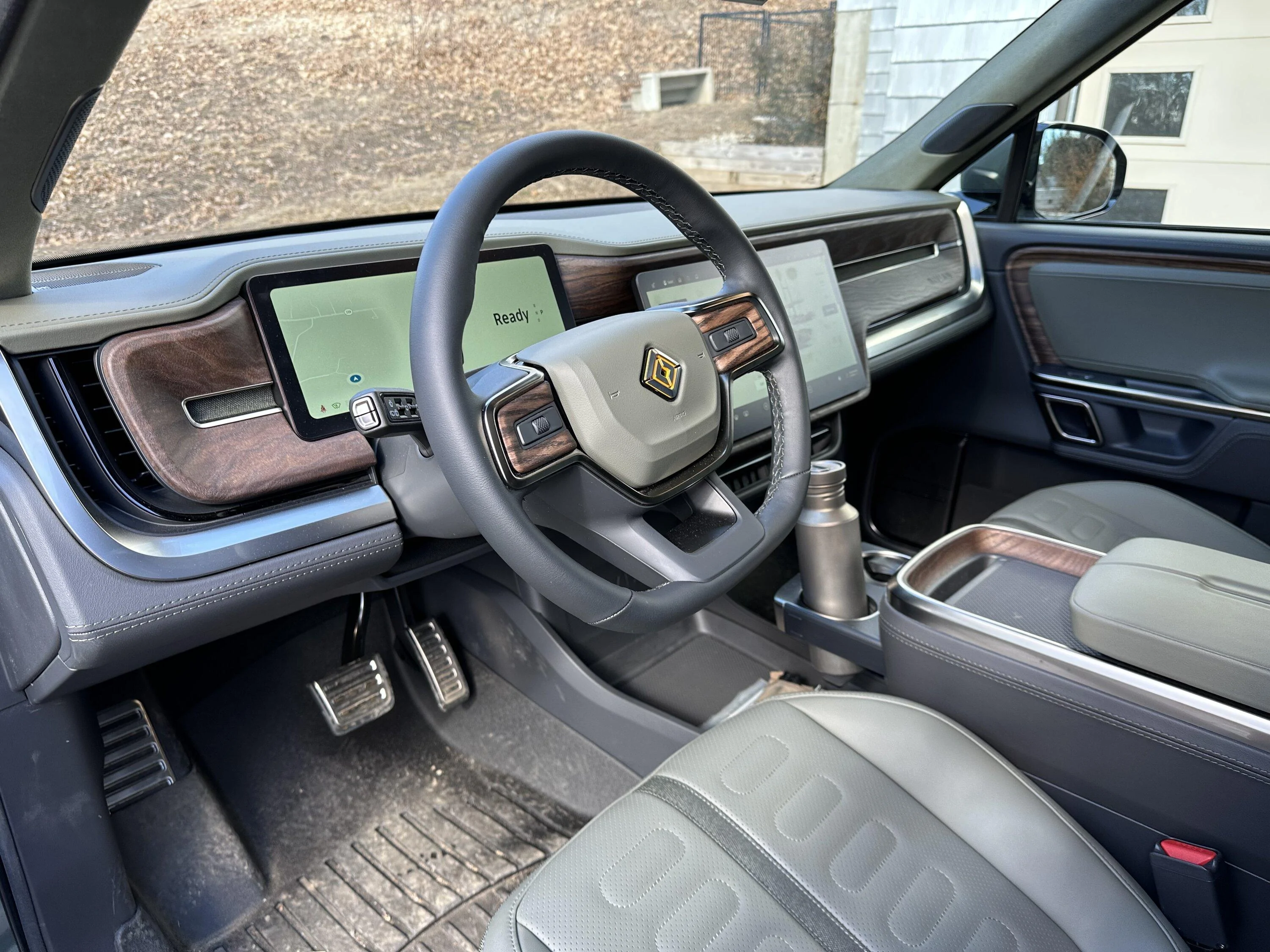 Rivian R1T R1S ? LAUNCH GREEN R1S  Photos 2131d6f2-2dc0-4dc1-9fb0-3c56eefedc9d-jpeg
