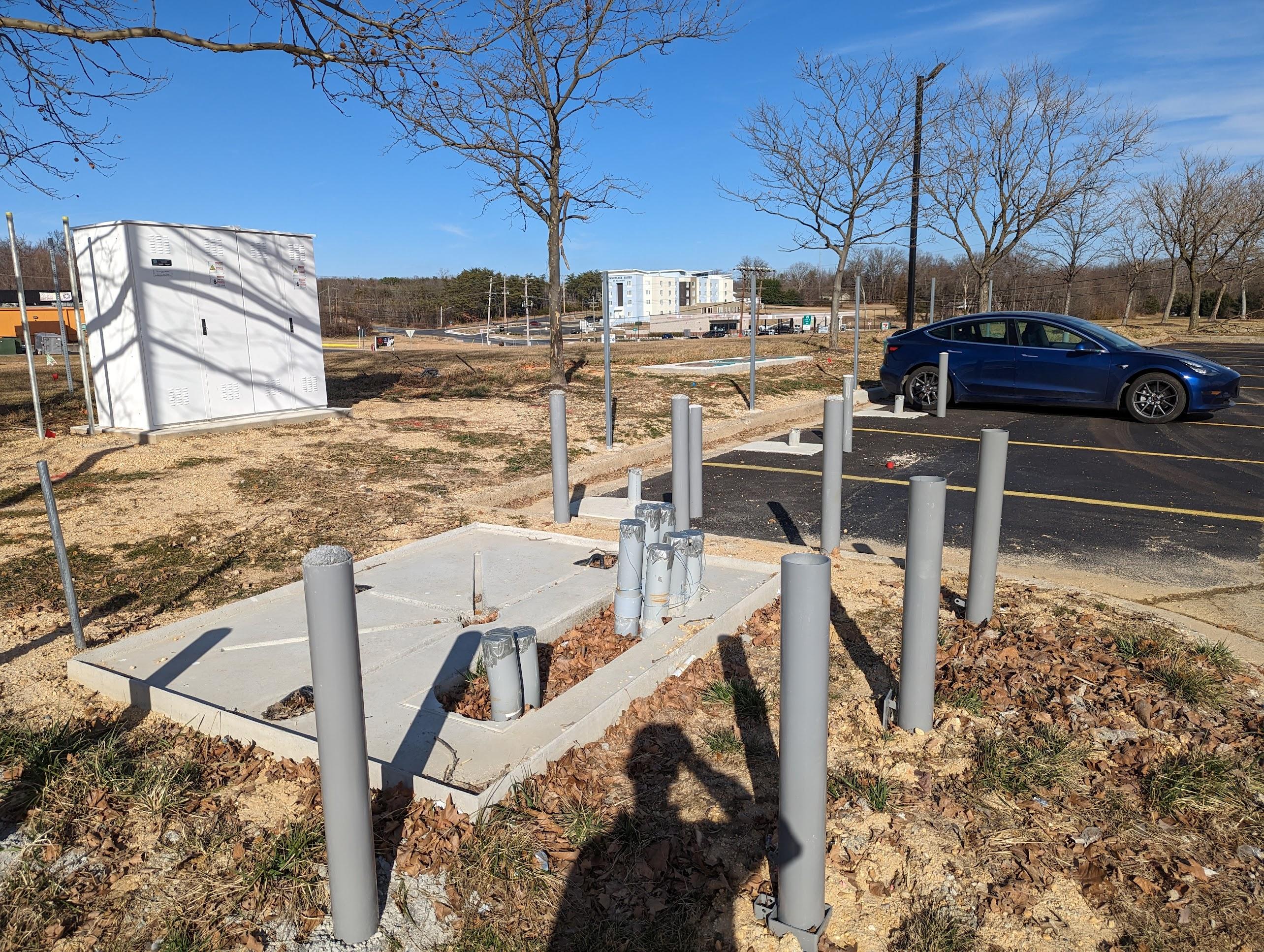 Rivian R1T R1S RAN DCFC Location Hartford County, MD PXL_20230210_194602138