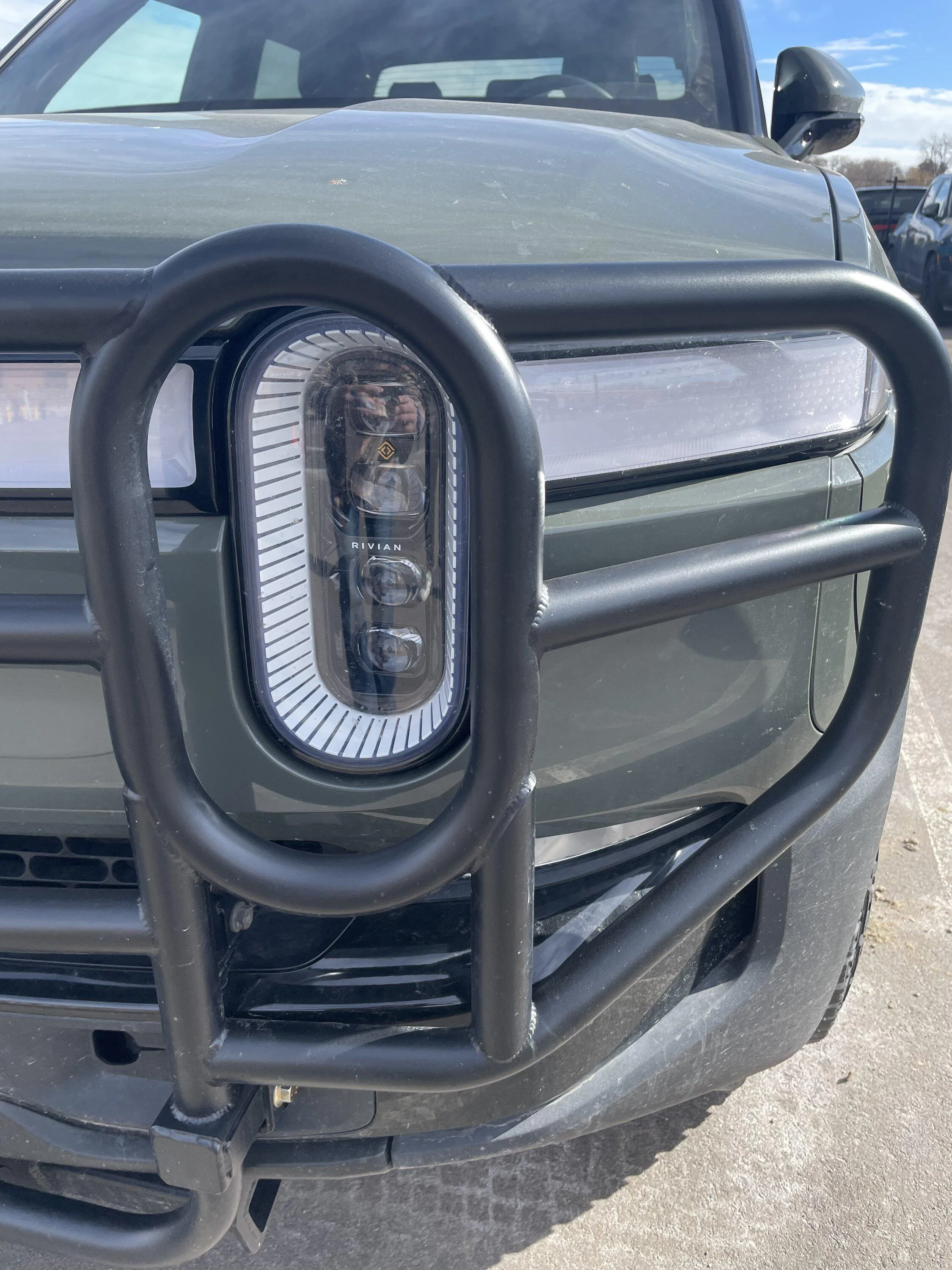 Rivian R1T R1S Brush Bars Grille on R1T spotted at Denver SC B13E9BAE-D8E7-4D9F-88DF-0E3BE053B961