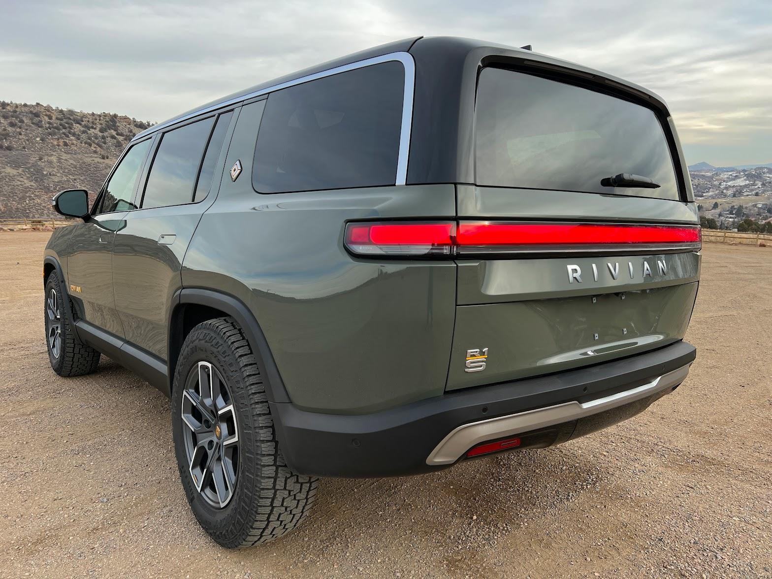 Rivian R1T R1S R1S Launch Edition in Denver zh0ENemPoTd_ySIFbnNBE5rg=w1568-h1176-no?authuser=0