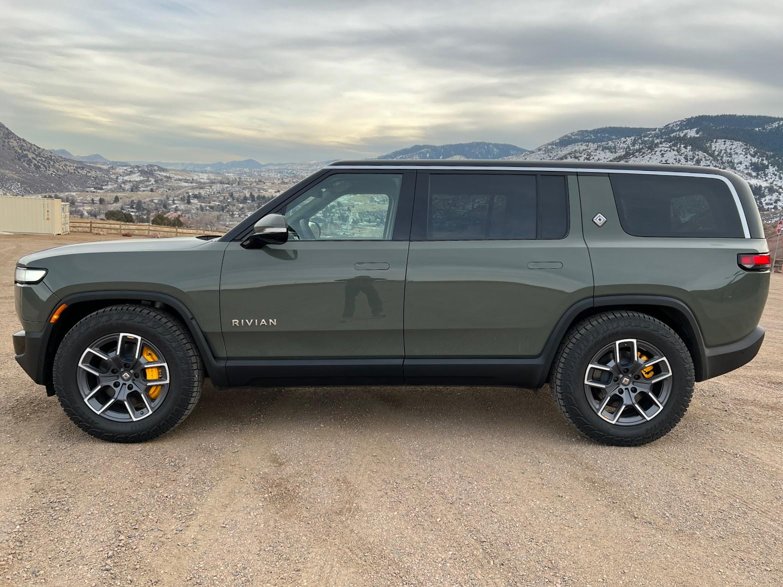 Rivian R1T R1S R1S Launch Edition in Denver 4svE9qzkovOWAixaE1oQ4lRA=w1570-h1176-no?authuser=0