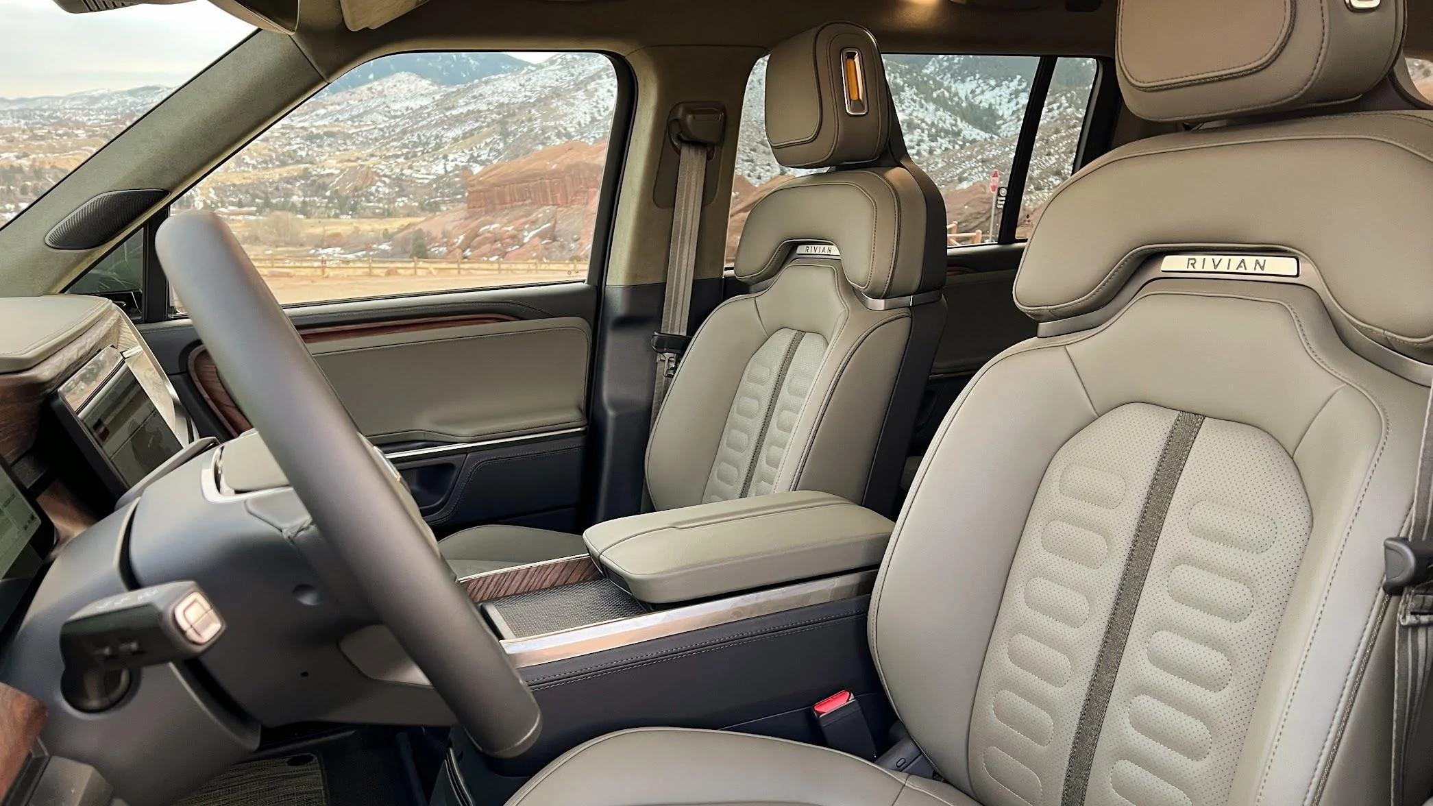 Rivian R1T R1S R1S Launch Edition in Denver ZVDh2mrC-habKGxKC37eRBEQ=w2092-h1176-no?authuser=0