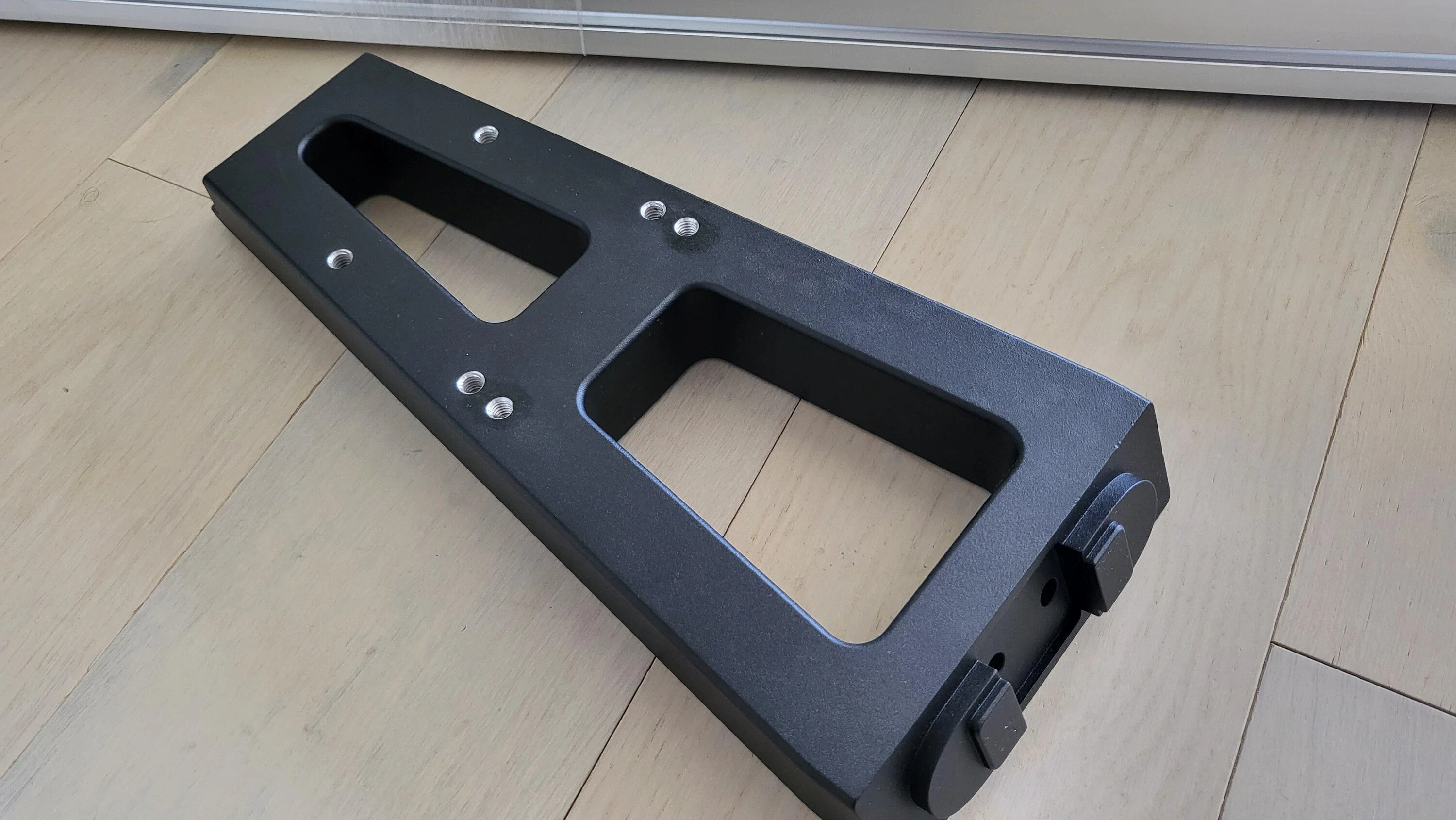 Rivian R1T R1S Range Industries Sierra Mid-rack installed w/ an iKamper Mini 3.0 mounted 20230210_132430