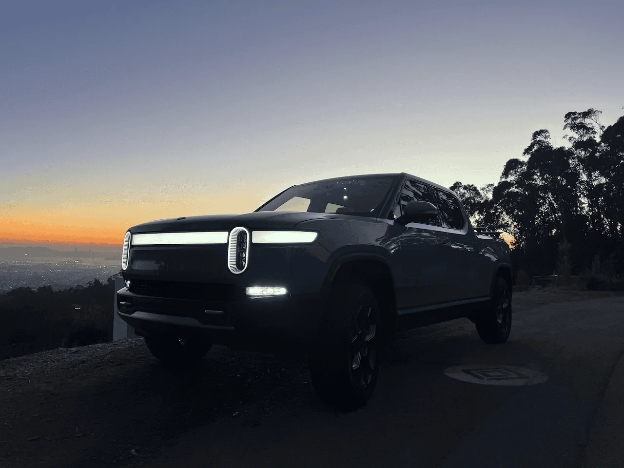 Rivian R1T R1S 17k miles and it still charms. My experience in photos IMG_3393