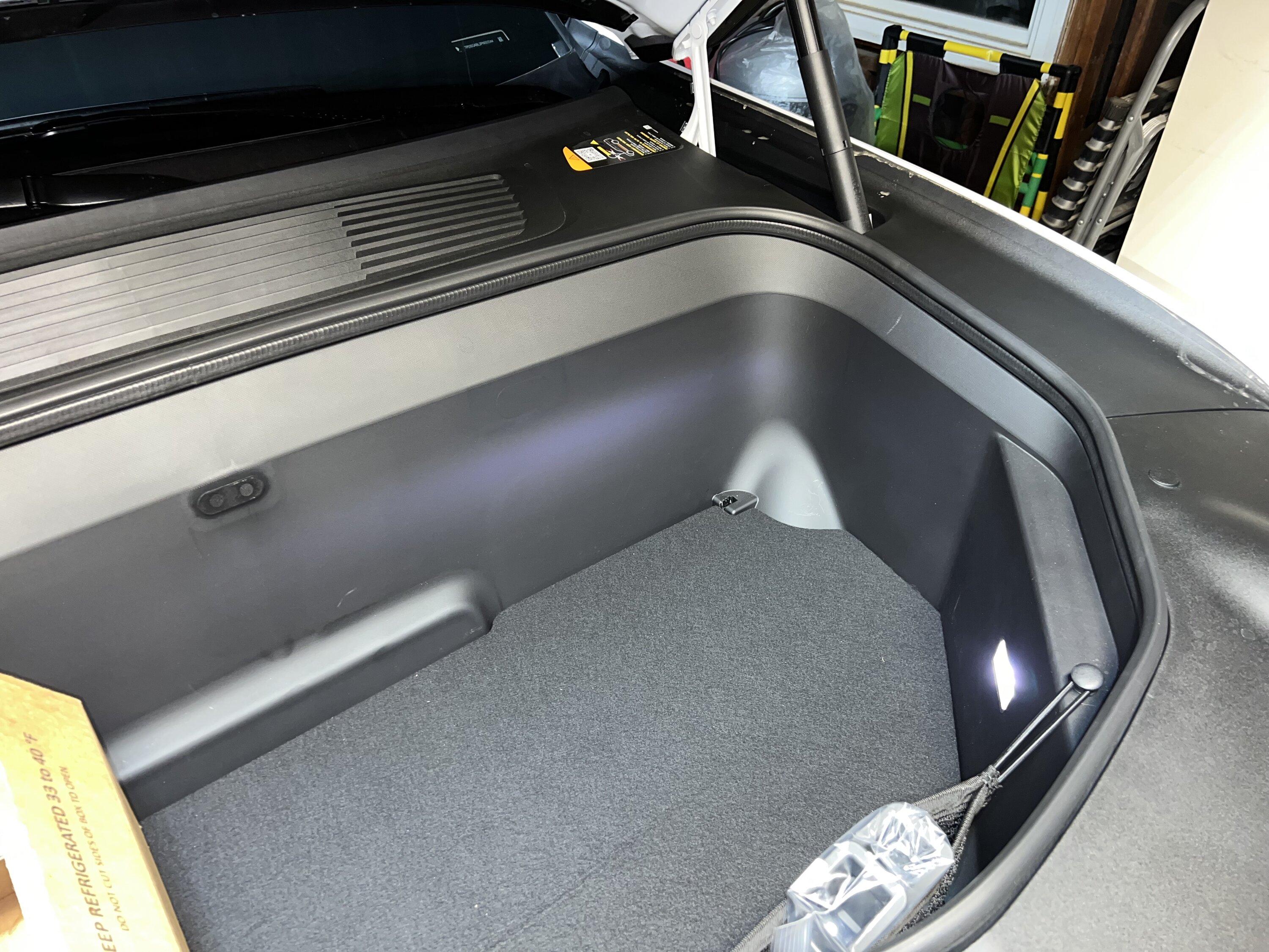 Rivian R1T R1S 12 volt frunk power outlet is back! > in my just-delivered 2023 R1T (mid 18000 VIN) IMG_3238