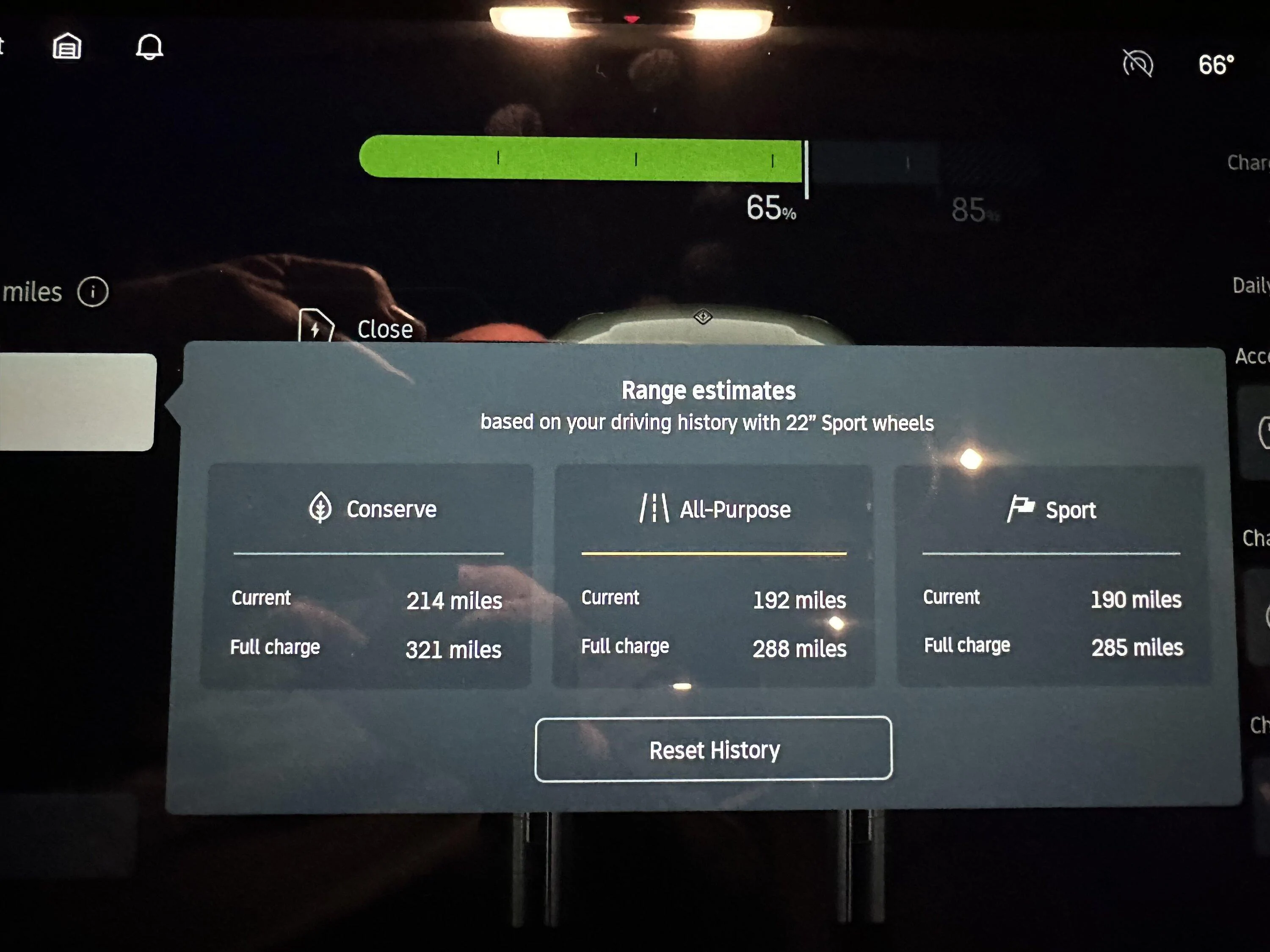 Rivian R1T R1S ? LAUNCH GREEN R1S  Photos C88E8F8A-7862-4015-96EF-2E40D6351EE3