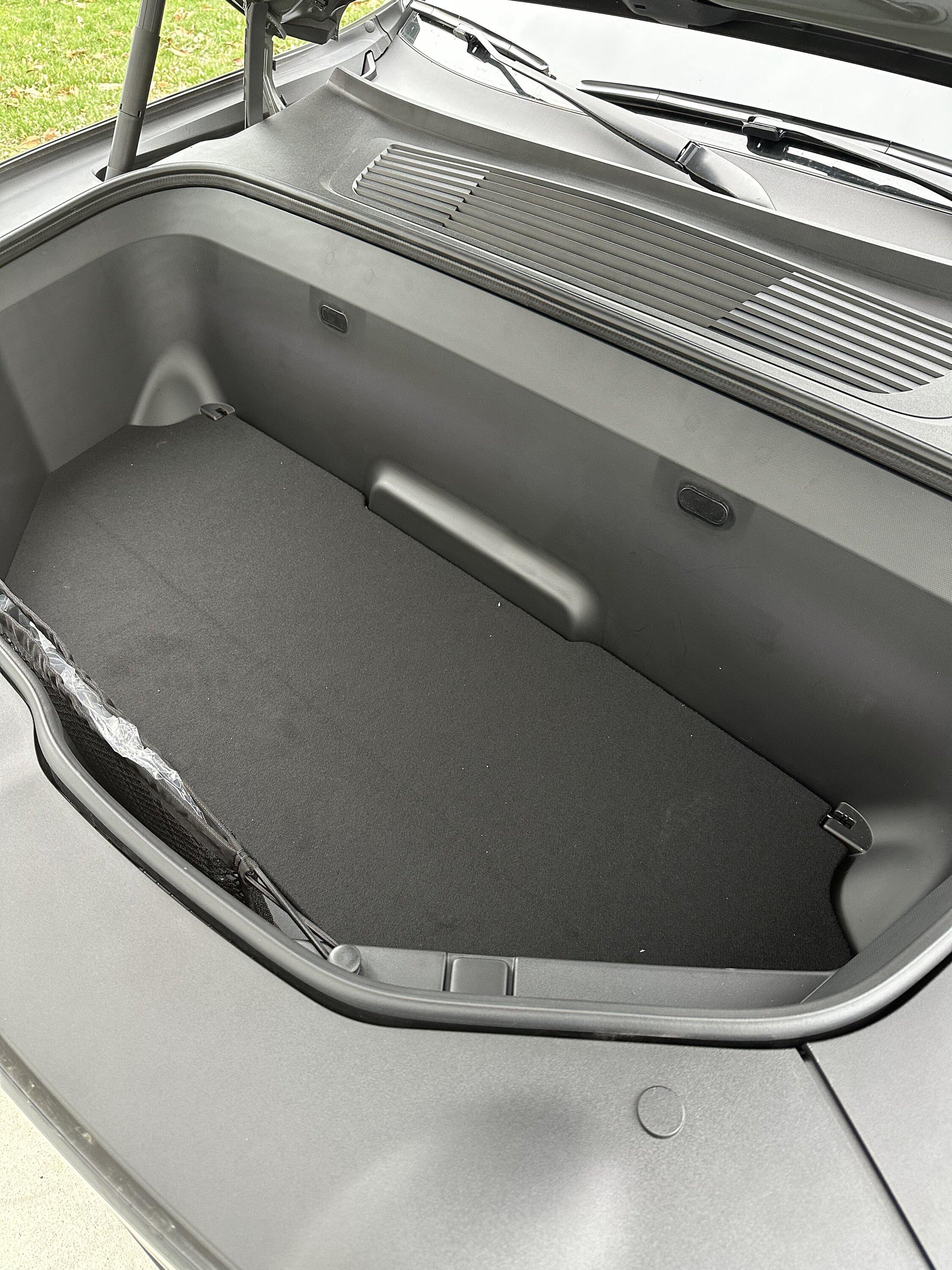 Rivian R1T R1S 12 volt frunk power outlet is back! > in my just-delivered 2023 R1T (mid 18000 VIN) 3DB25313-710A-44B0-88DB-58E7328DD36B