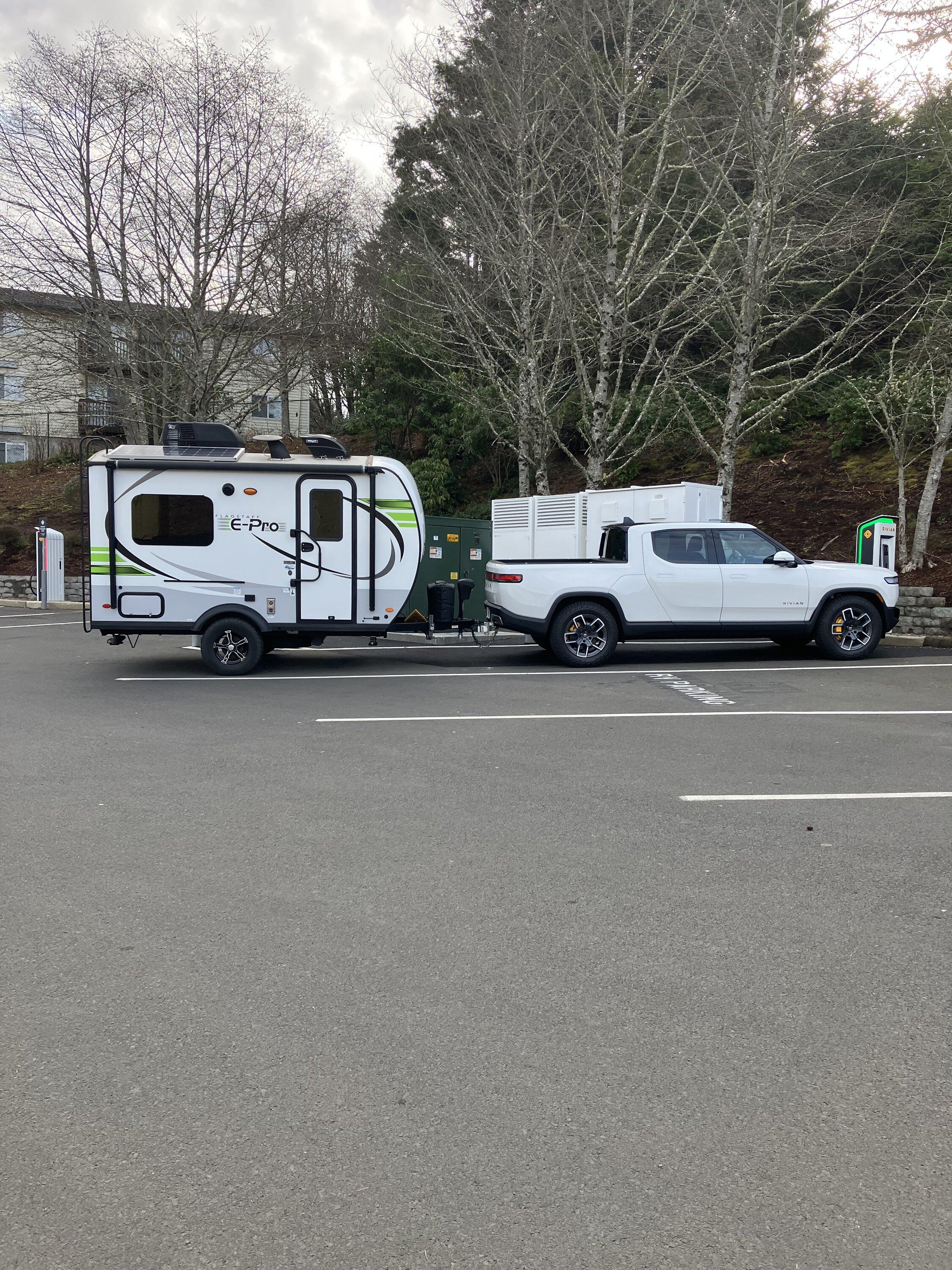 Rivian R1T R1S Towing + Efficiency: Please post your experience! FB2C376D-5DF8-4B58-B924-9C5A79039584