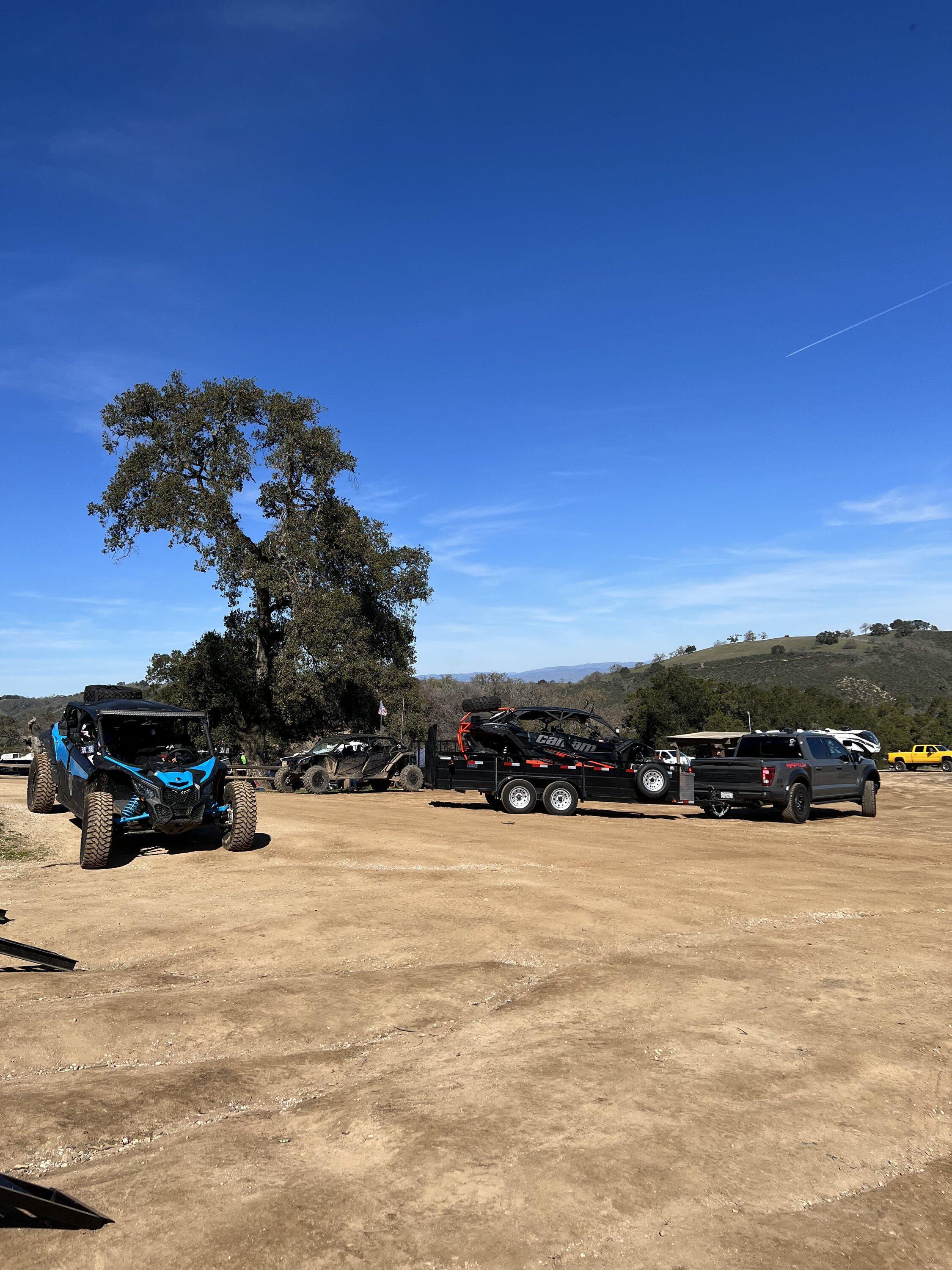 Rivian R1T R1S RIVIAN BLUE Rivian Photos E0A6CE1B-61EF-4190-A4D0-F55C110FB7E0