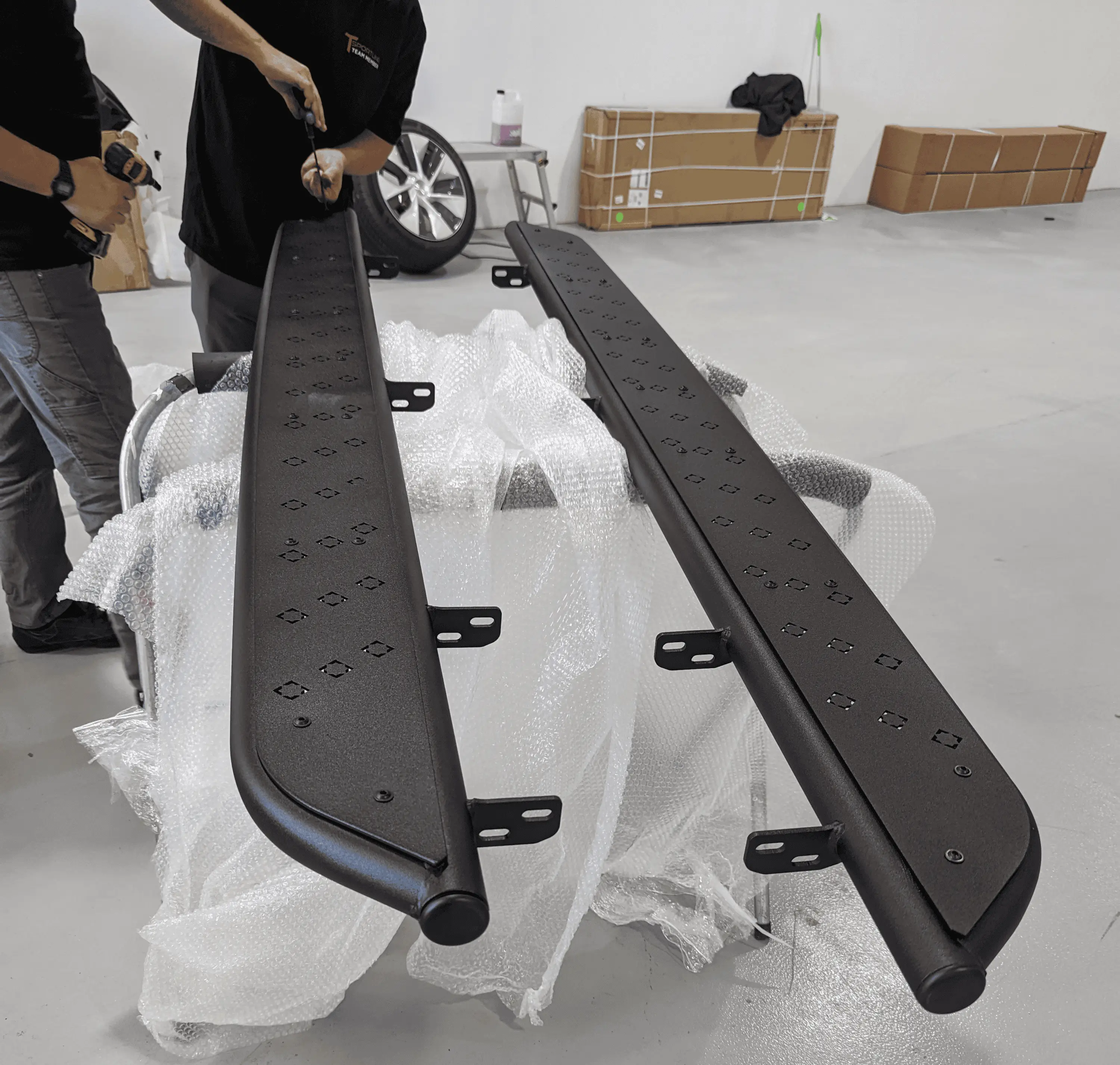 Rivian R1T R1S EV Sportline RMAXX Running Boards Installed on R1T Today! - Review / Feedback / Photos 1676939550322