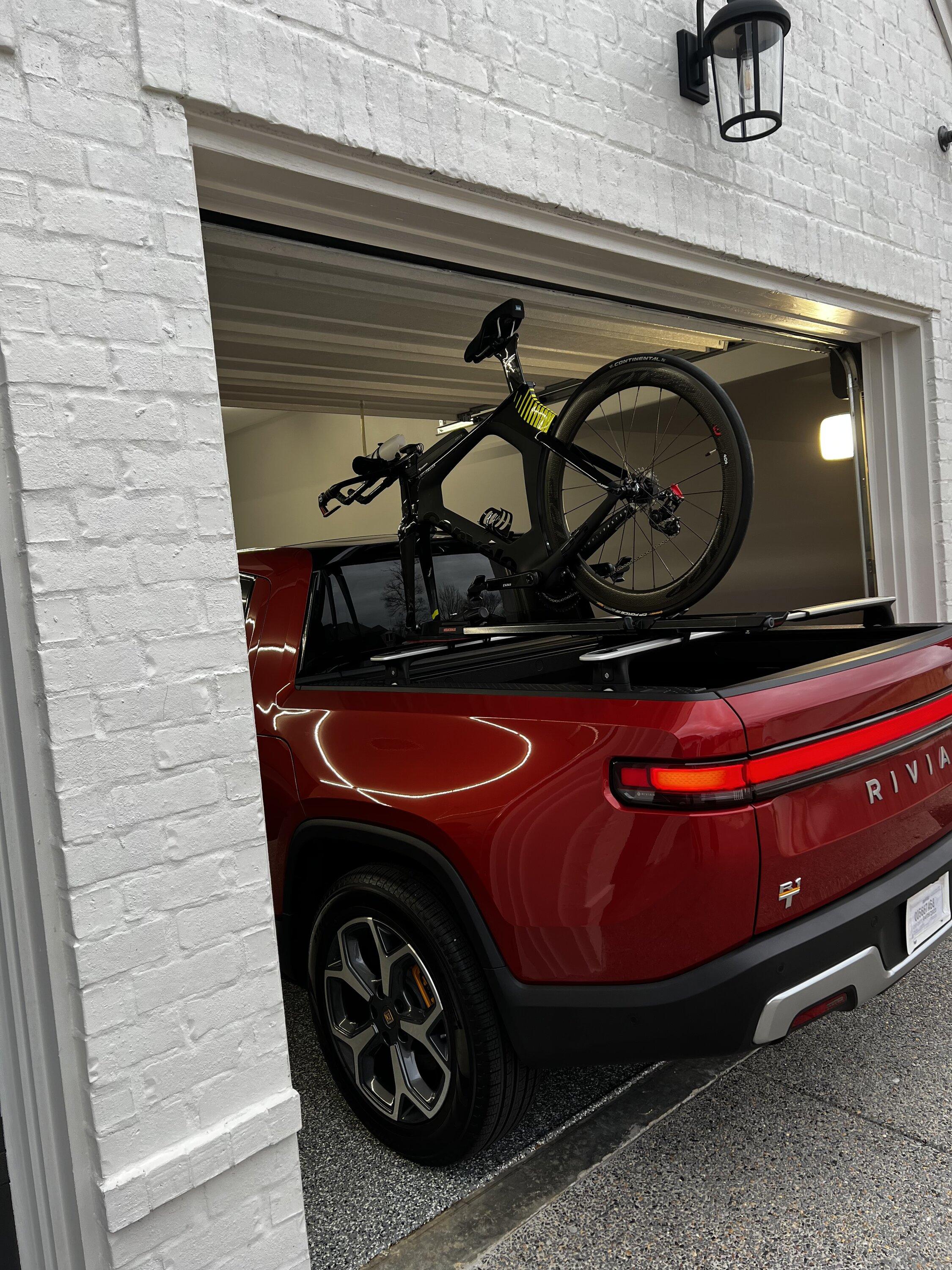 Rivian R1T R1S Bed mounted vs hitch mounted bike rack? 7E36F550-29AD-4559-A242-10CDA778D7F2