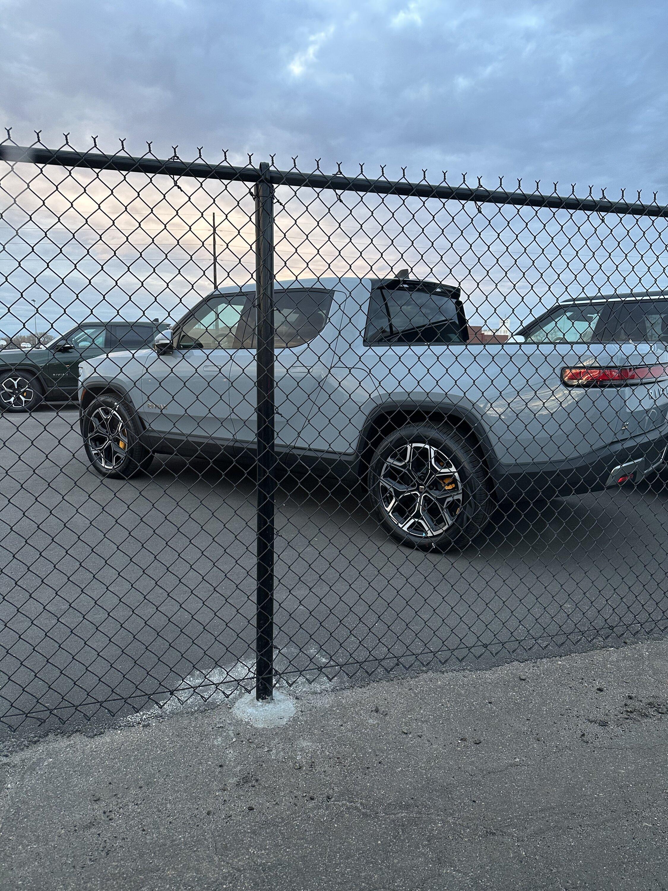 Rivian R1T R1S Colorado Checking In 2AF011A2-5534-4660-BA22-4FFC4B90EEF1