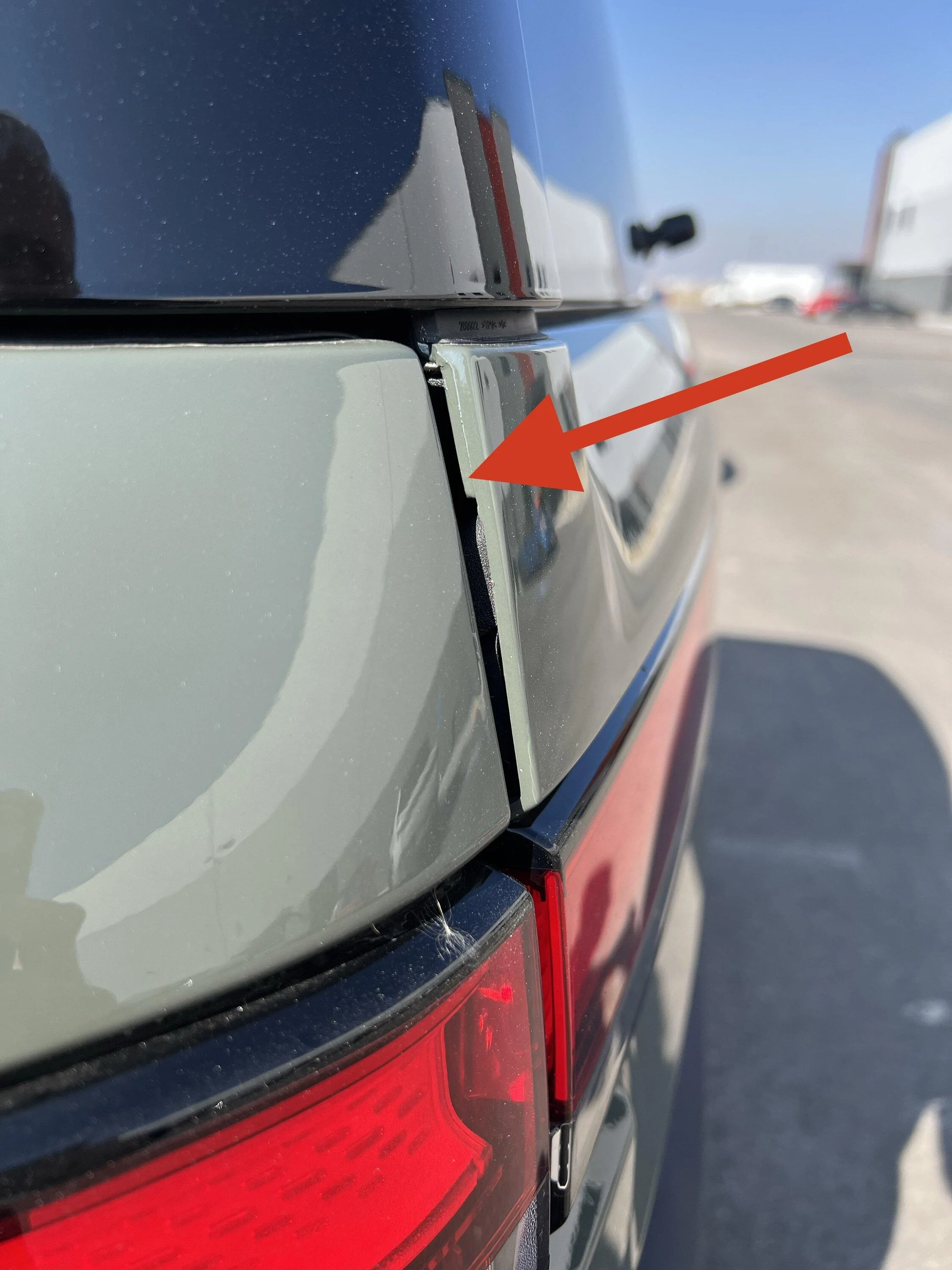 Rivian R1T R1S Are these panel gaps acceptable? 24A70052-3A4C-4B69-A9E4-6921E6E5B278_1_201_a