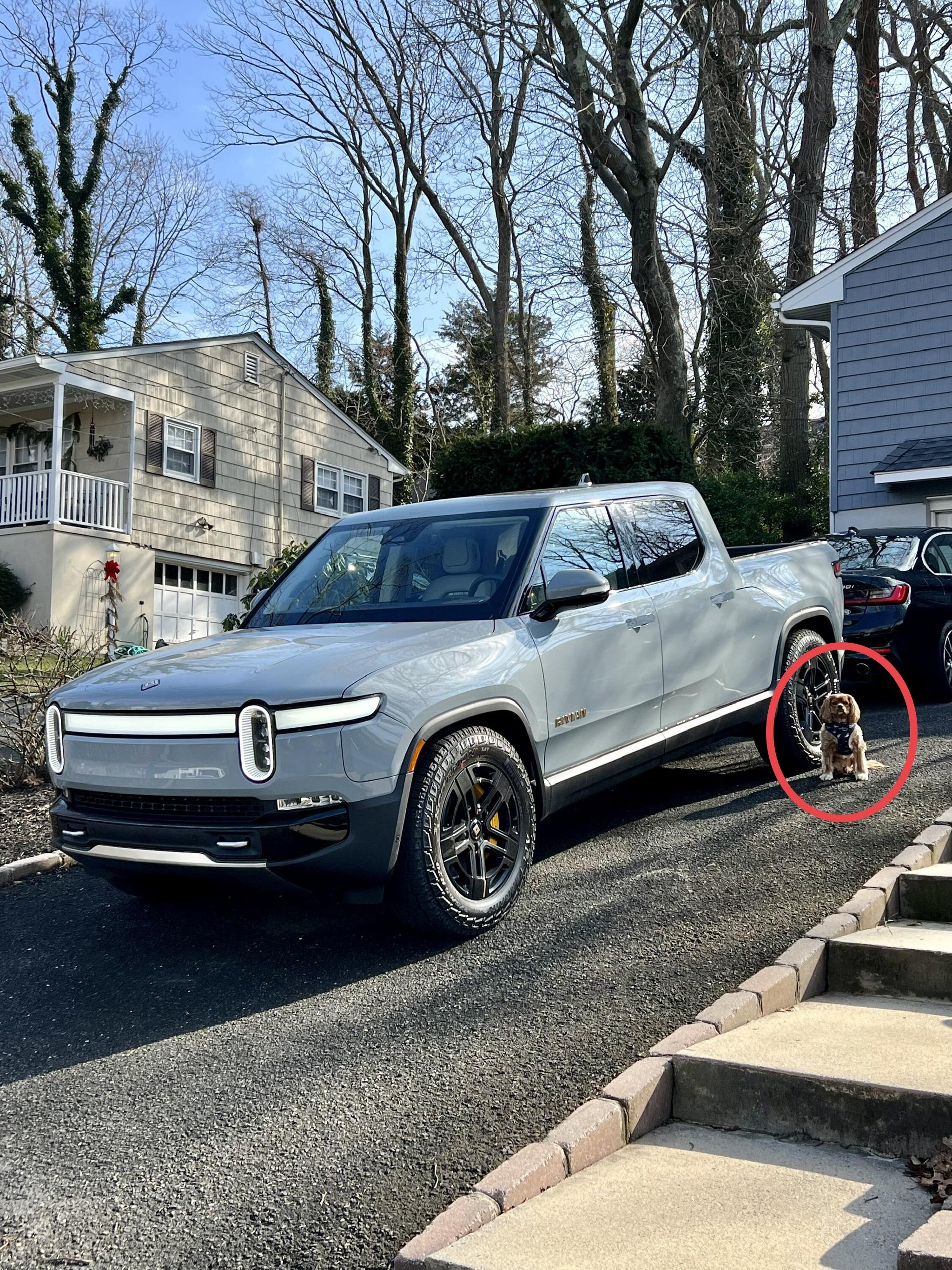 Rivian R1T R1S Just Took Delivery 2-21-23 -- Initial Thoughts 1677109794020