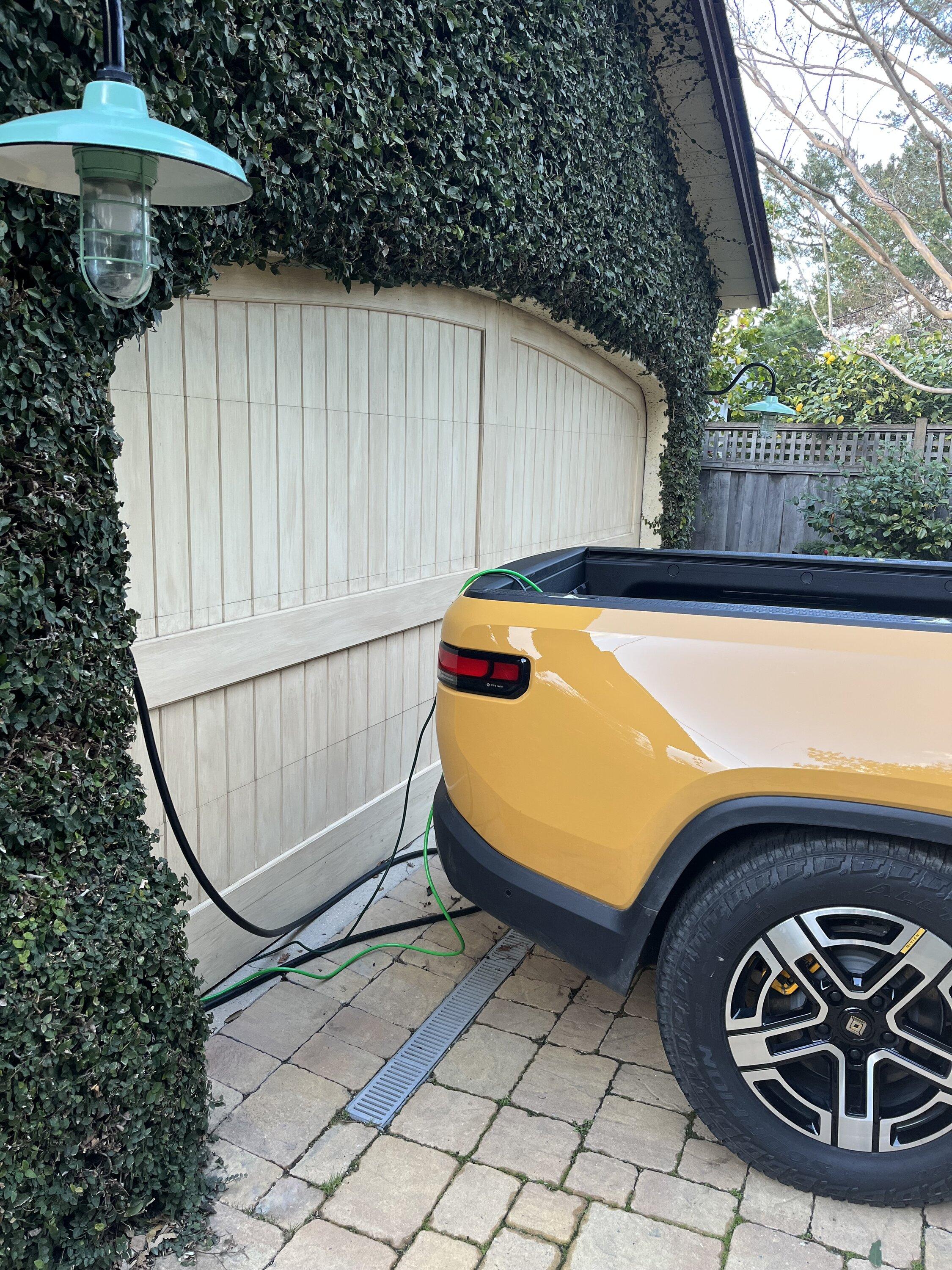 Rivian R1T R1S Power out, R1T to the rescue, but for how long? IMG_3547