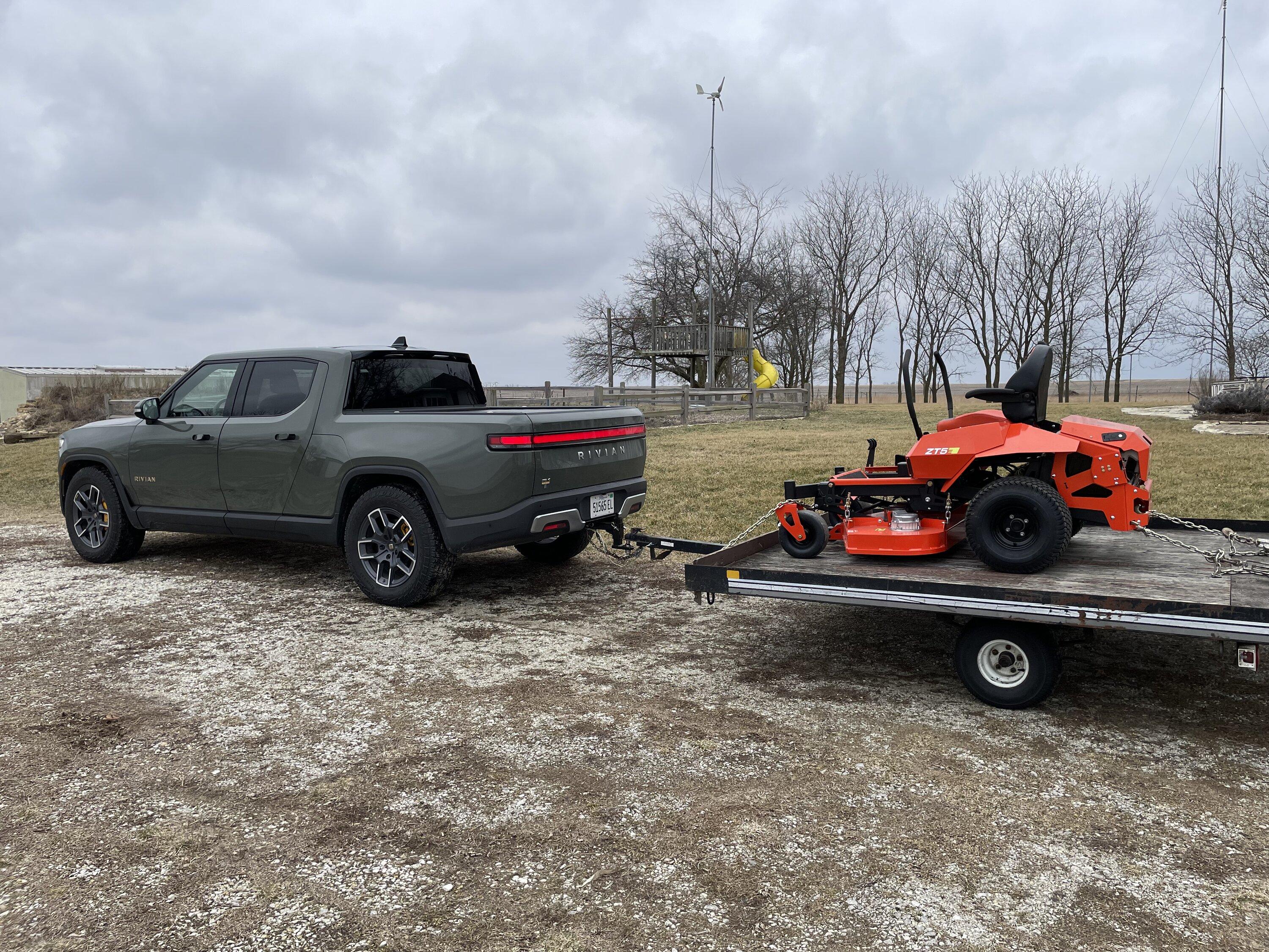 Rivian R1T R1S What do you use your R1T hitch for? (Picture Edition) IMG_4955