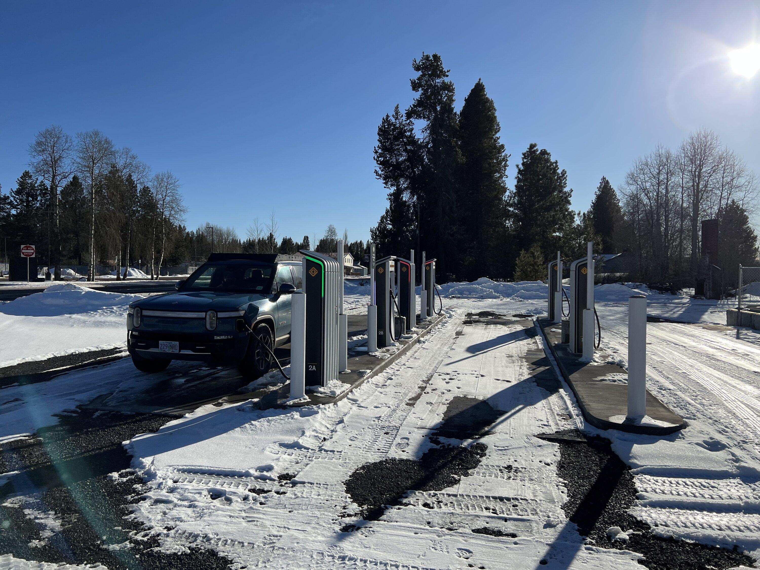 Rivian R1T R1S Snowboarding trip, maximizing the gear tunnel! 888993A4-498A-46CB-ABDE-FFA78C22B7EE