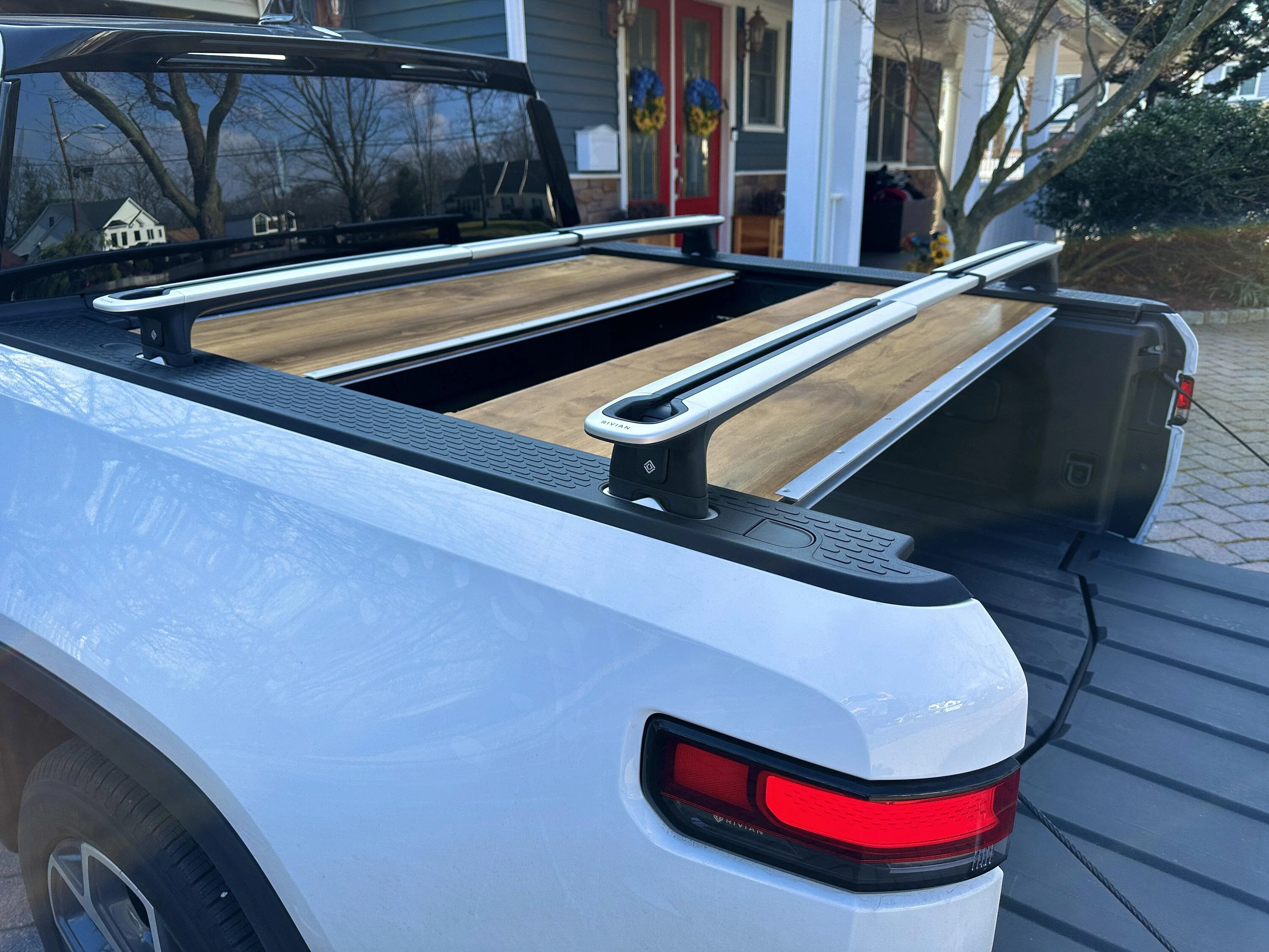 Rivian R1T R1S My custom Wooden Tonneau Cover 20230226_184113373_iOS 1