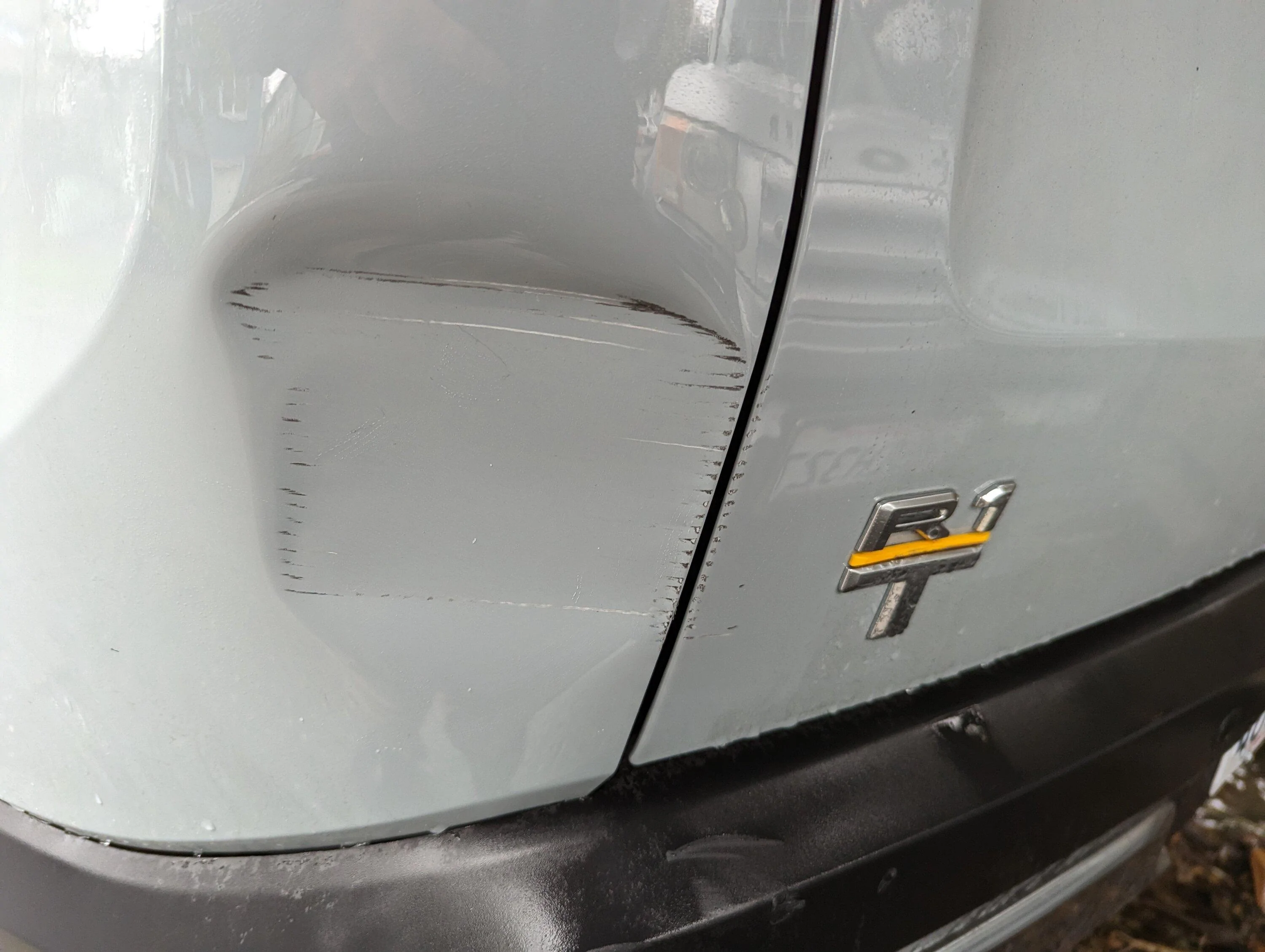 Rivian R1T R1S Small Fender Bender dent