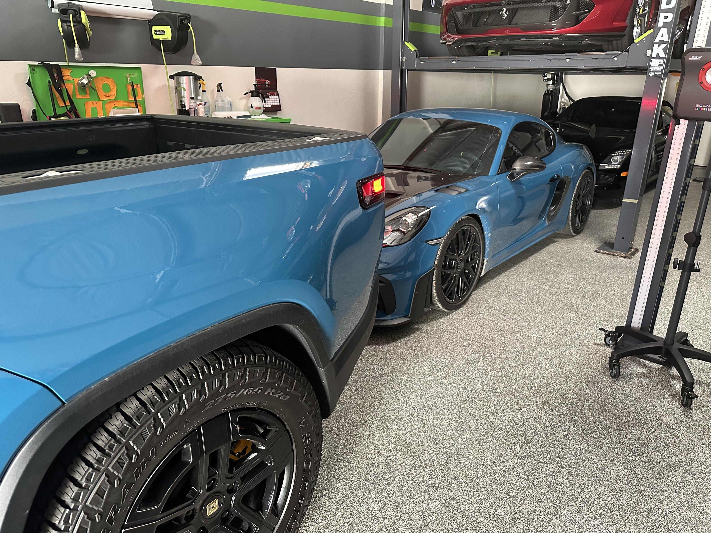 Rivian R1T R1S RIVIAN BLUE Rivian Photos 6A8224CD-5434-4A07-B02A-2D253BB0F028