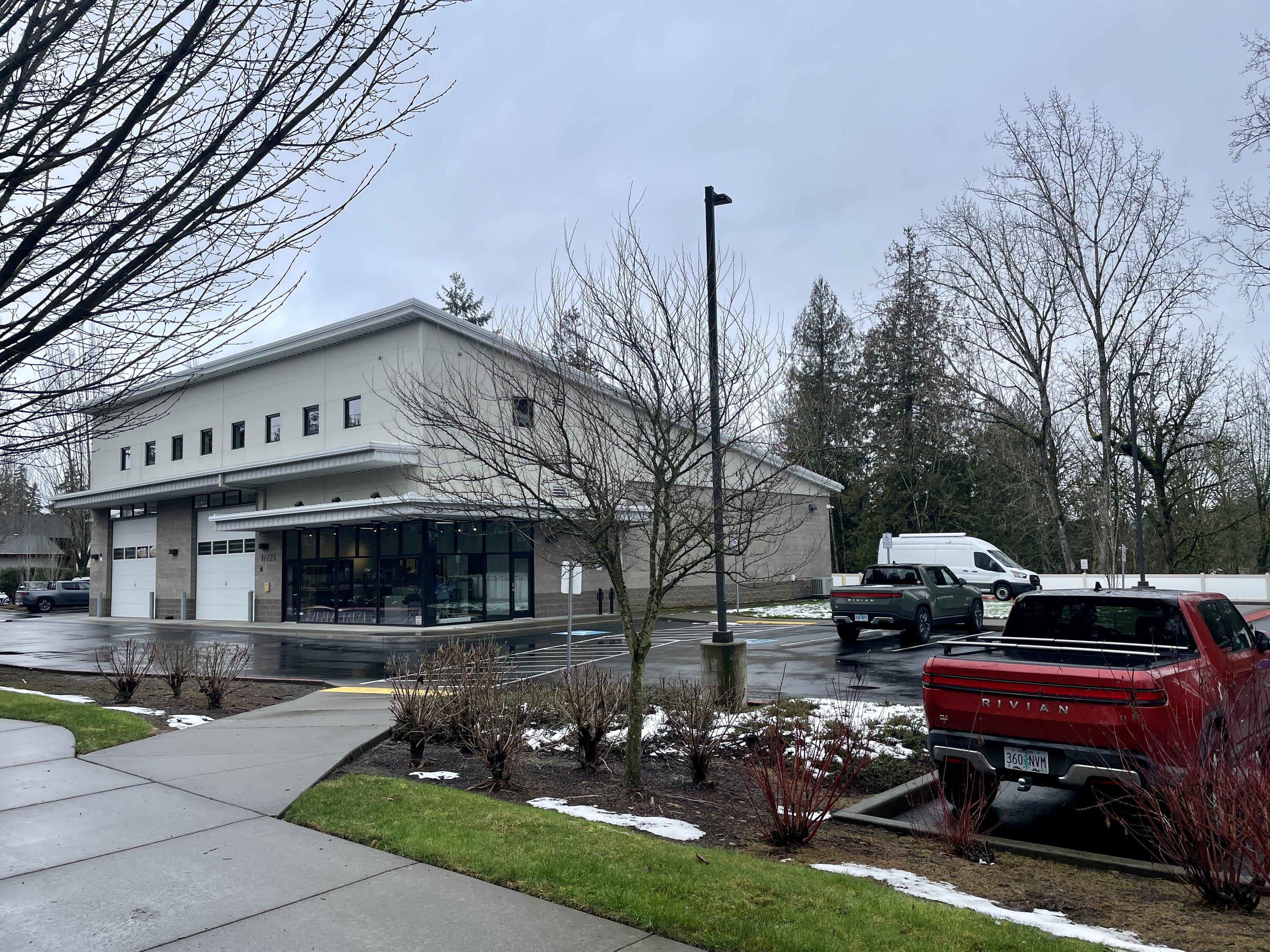 Rivian R1T R1S Tualatin OR Service Center 4E02EEED-4556-4906-A6D2-037143FF9C43