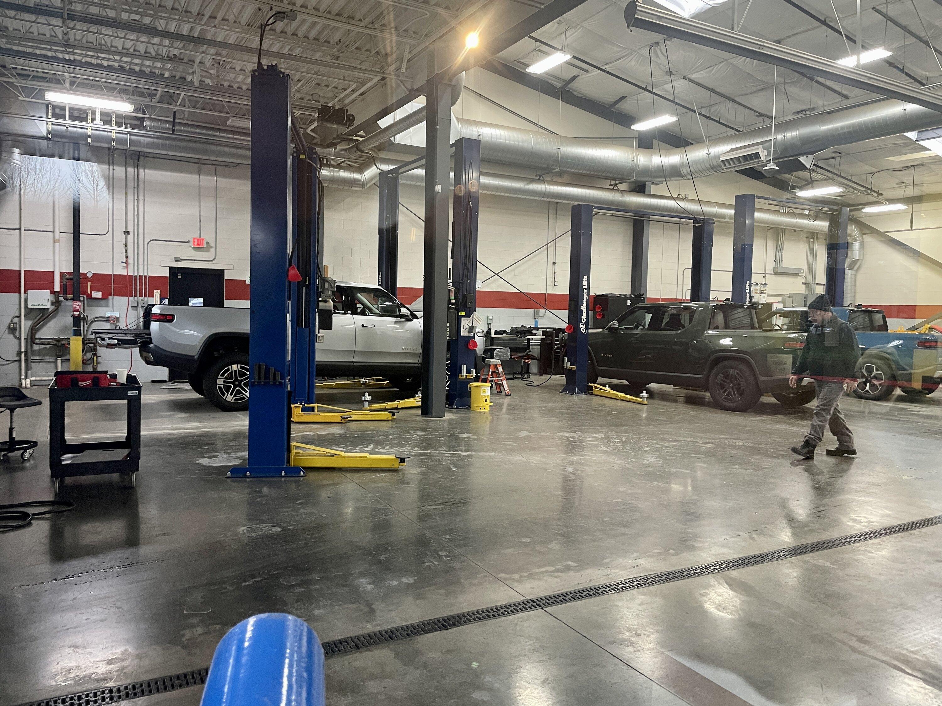 Rivian R1T R1S Tualatin OR Service Center 7E4F8DDA-0F0C-4D62-B9EA-2918A3BEE9AE