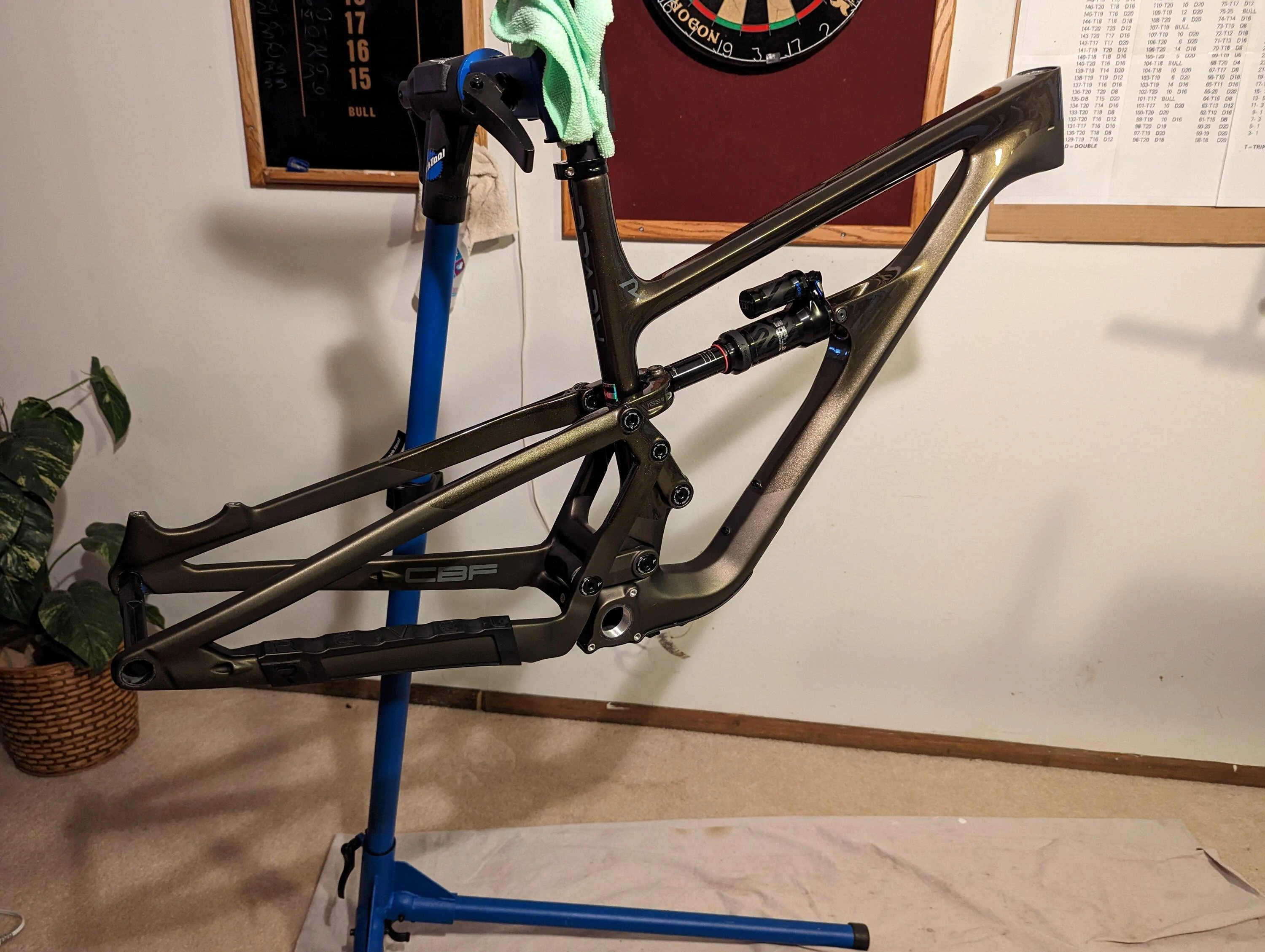 Rivian R1T R1S Show us your Mountain/Gravel/Road Bike MTB - Rivian Style! Bik