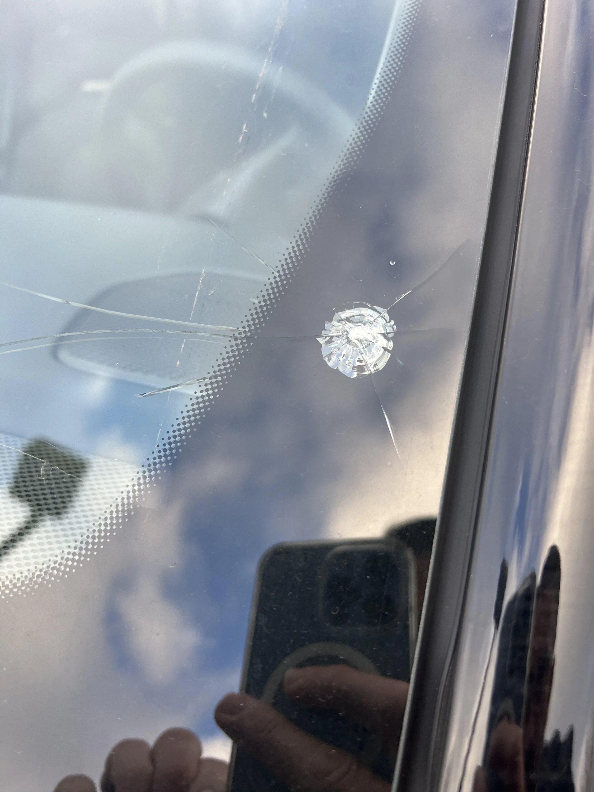 Rivian R1T R1S Cracked Windshield 2E7CF8A8-F093-42DA-A17E-A4B3966FD497