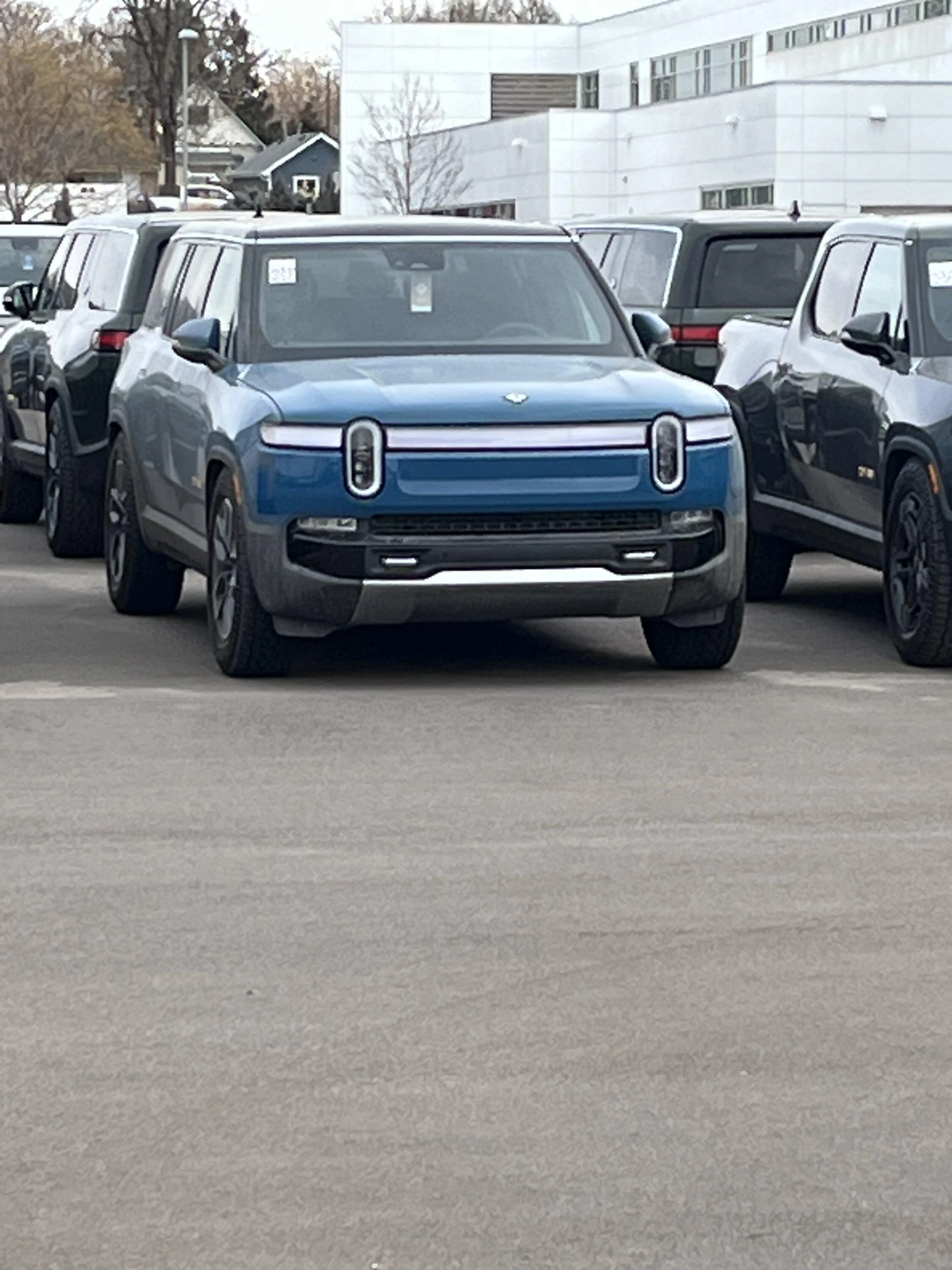 Rivian R1T R1S Colorado Checking In 0213217C-6F13-44D3-A388-3B0E66EF1A71