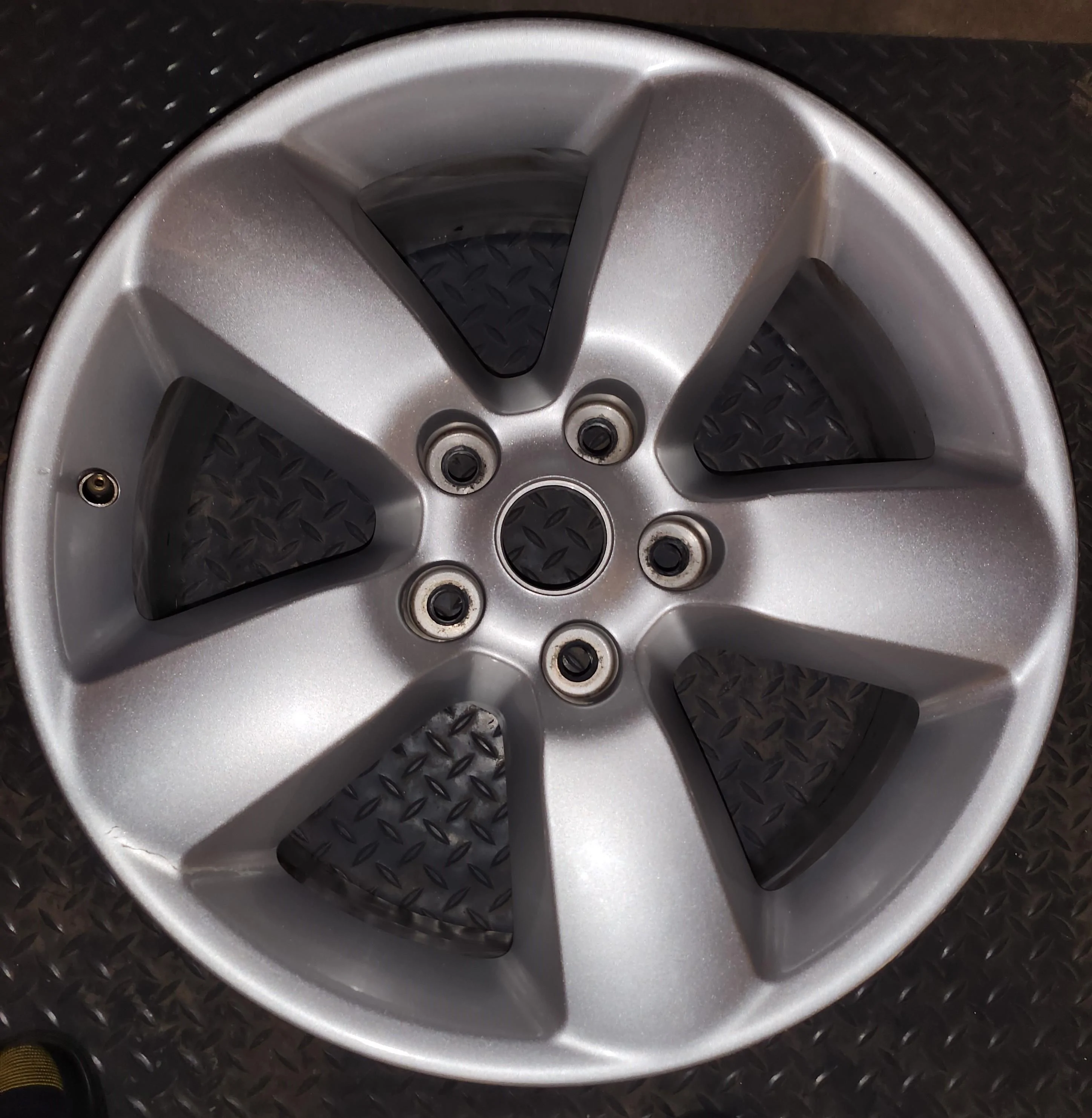 Rivian R1T R1S Random 20 Inch rims (cheap) for snow tires 20230305_155222