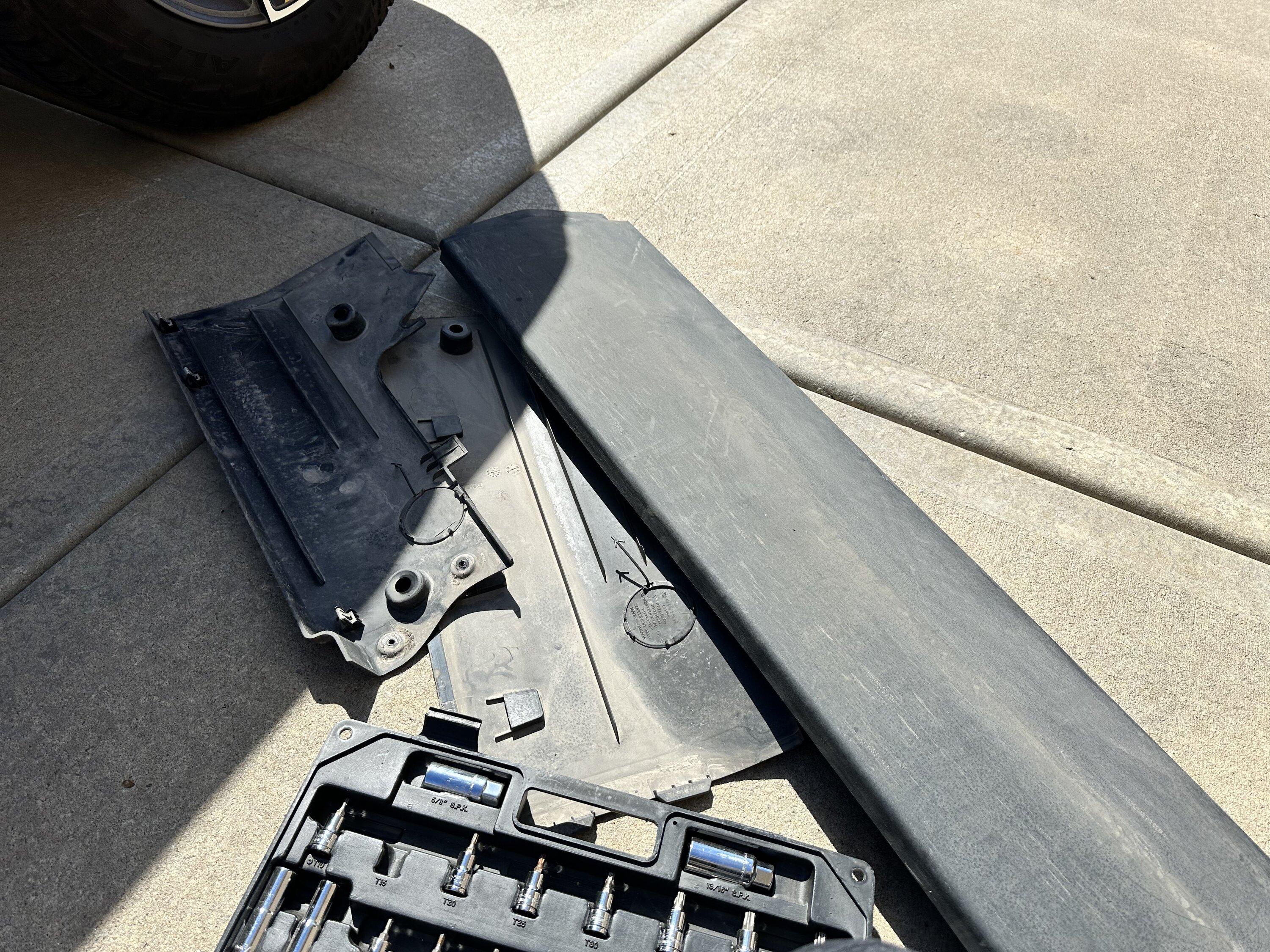 Rivian R1T R1S Introducing RMaxx Running Boards & Rock Sliders for Rivian R1T / R1S from Team 1EV 0D57DBB3-8CFA-485F-9DB2-07594103C1A4