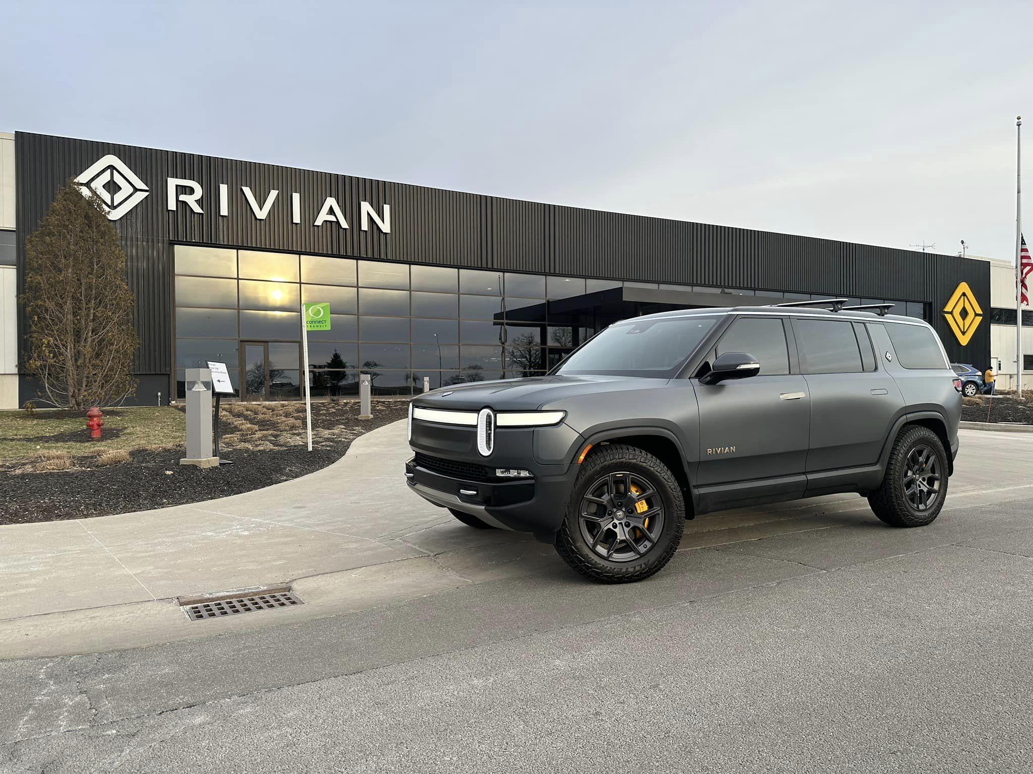 Rivian R1T R1S El CAP GRANITE Rivian Photos 333894409_1583235738842985_7702959590515406893_n (1)