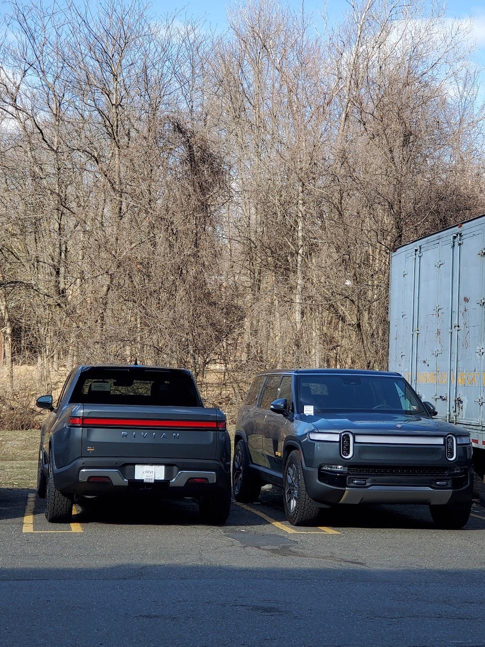 Rivian R1T R1S SOLD 20230309_143742